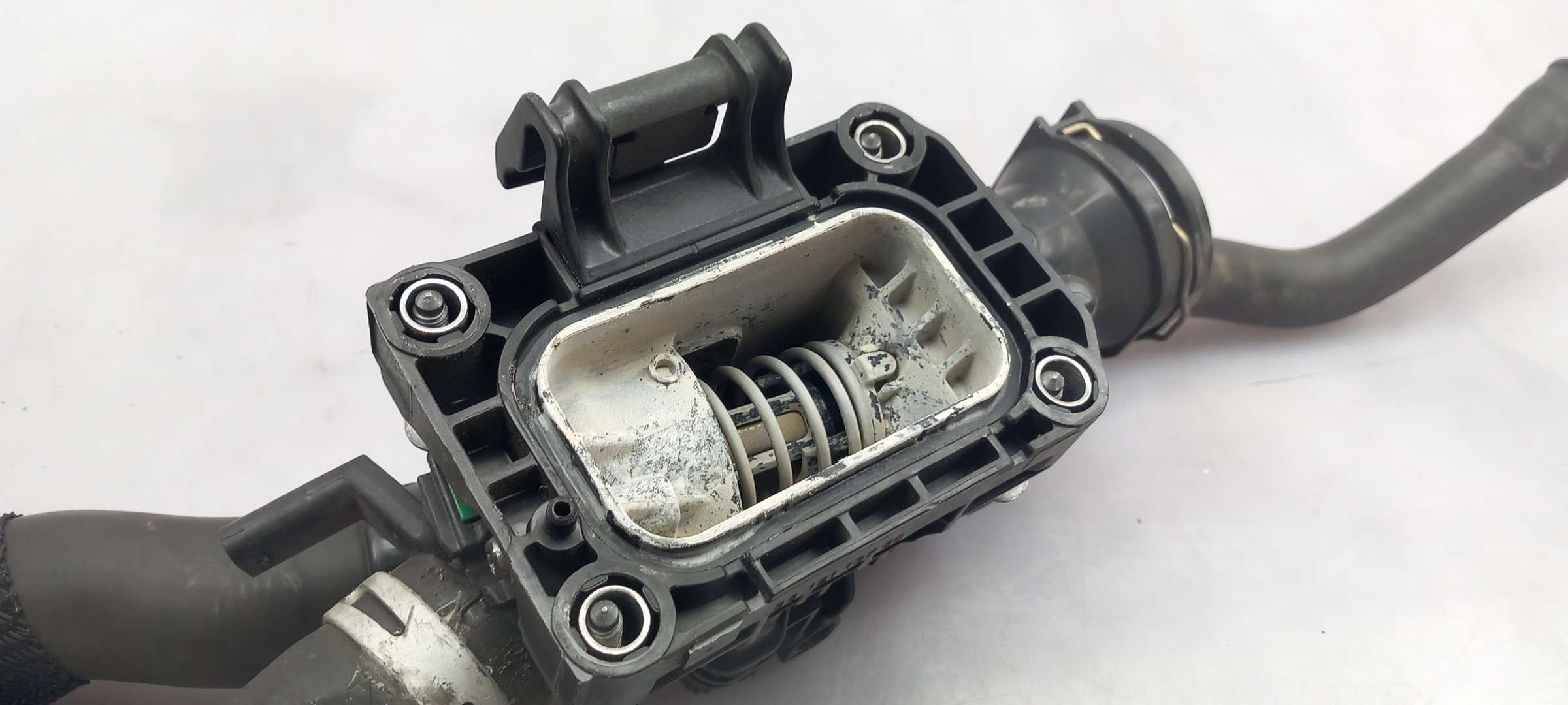 Corps thermostat PEUGEOT 208 Imagem-4
