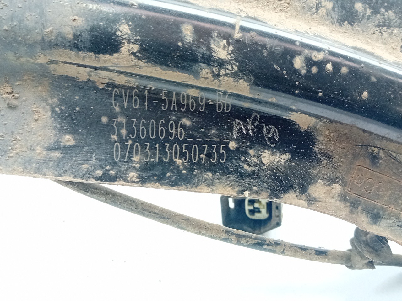 Fusée arrière gauche VOLVO V40 Hatchback Imagem-4