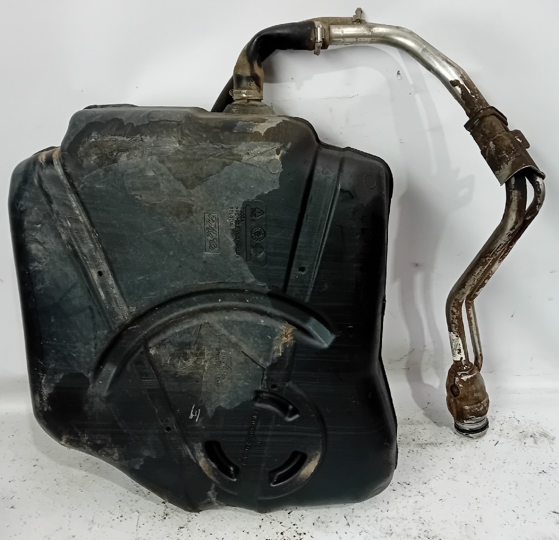 Fuel tank VOLVO V40 Hatchback Imagem-1