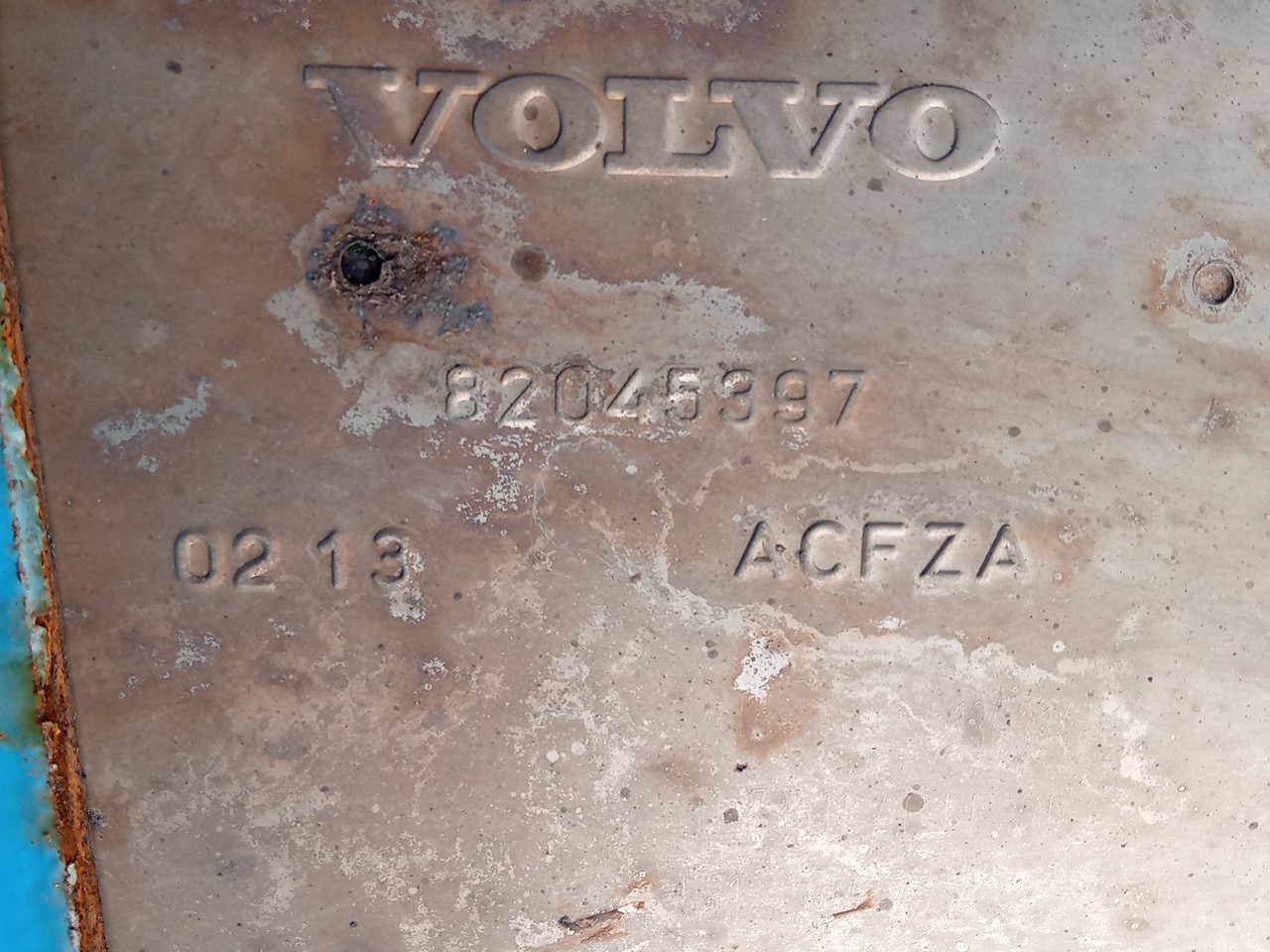 Panela de escape VOLVO V40 Hatchback Imagem-1