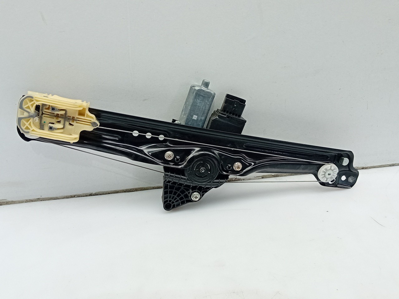 Left front window regulator CITROËN C3 Aircross II (2R_, 2C_) Imagem-1