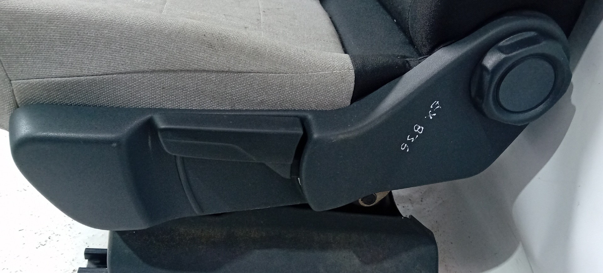 Left Front Seat CITROËN C3 Aircross II (2R_, 2C_) Imagem-3