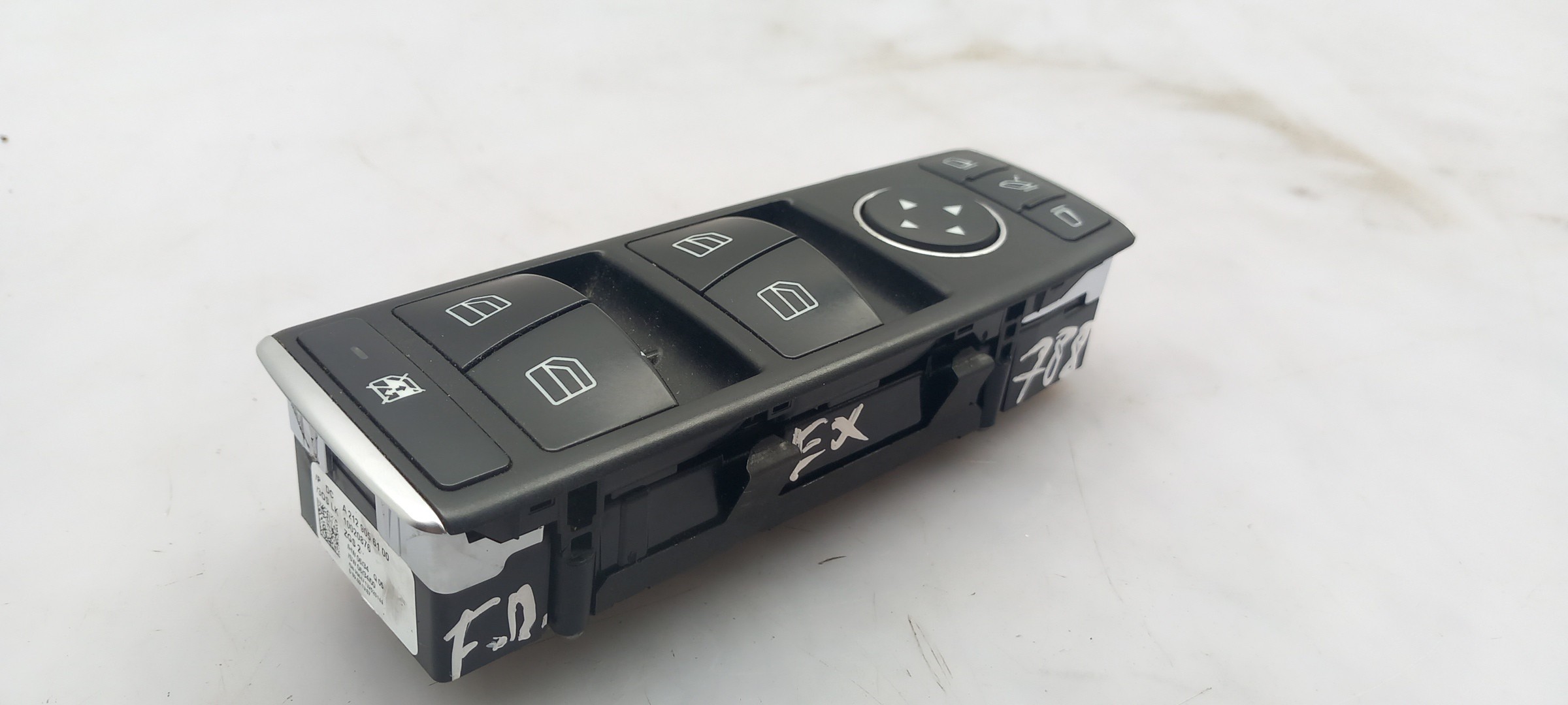 Commande / interrupteur lève-vitre Avant gauche MERCEDES-BENZ Classe E (W212) Imagem-2