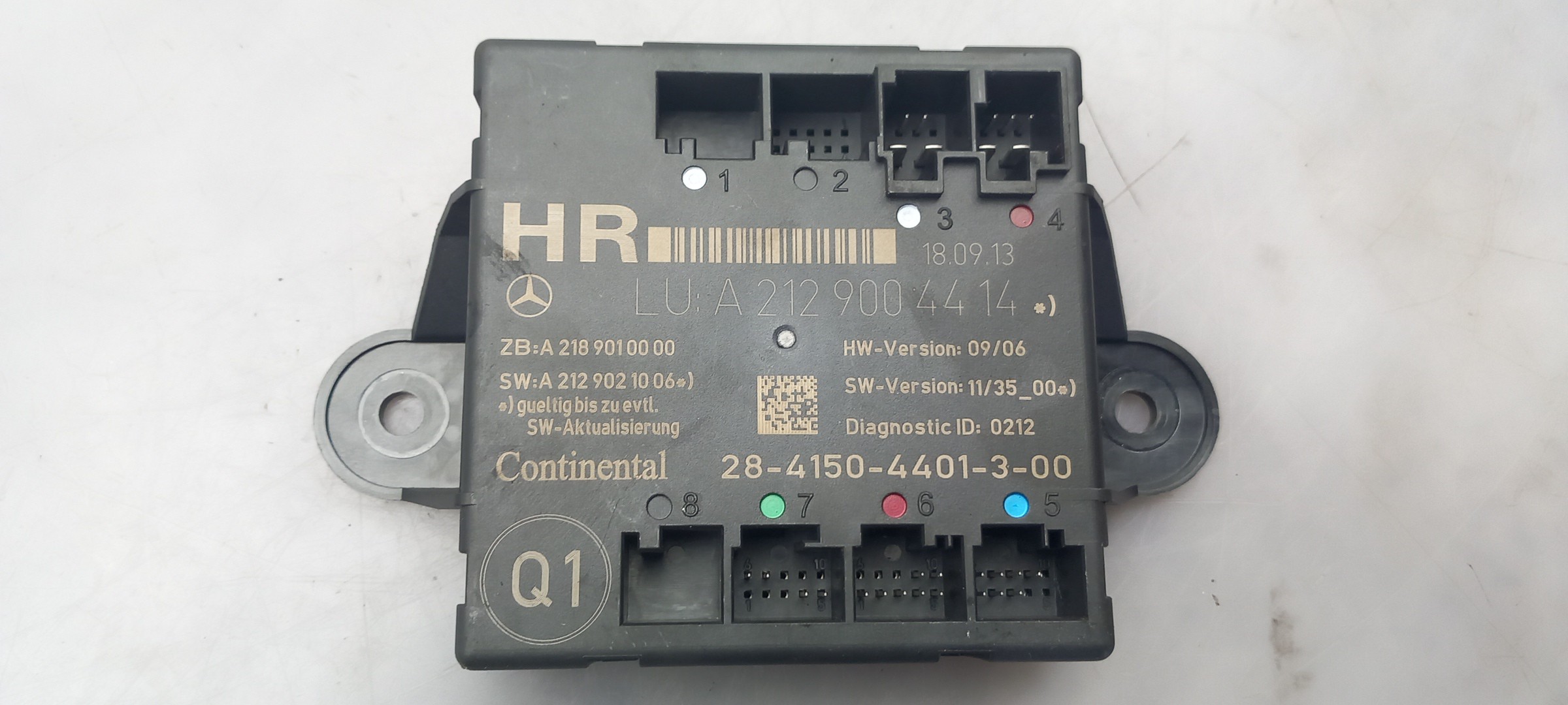 Central locking control unit / Central locking ECU MERCEDES-BENZ Classe E (W212) Imagem-3