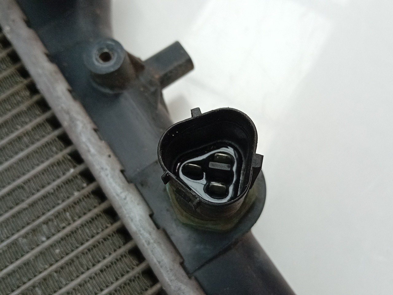 Water radiator AUDI TT (8N3) Imagem-2