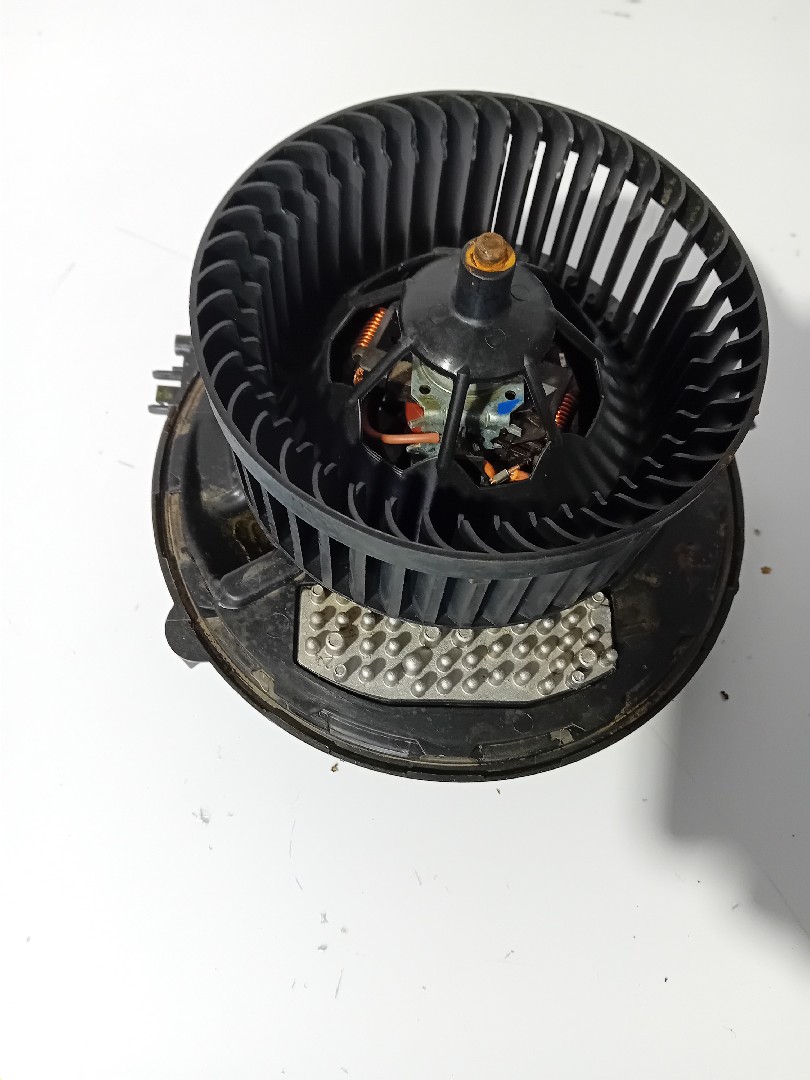 Moteur de chauffage SEAT Leon Sportstourer (KL8) Imagem-1