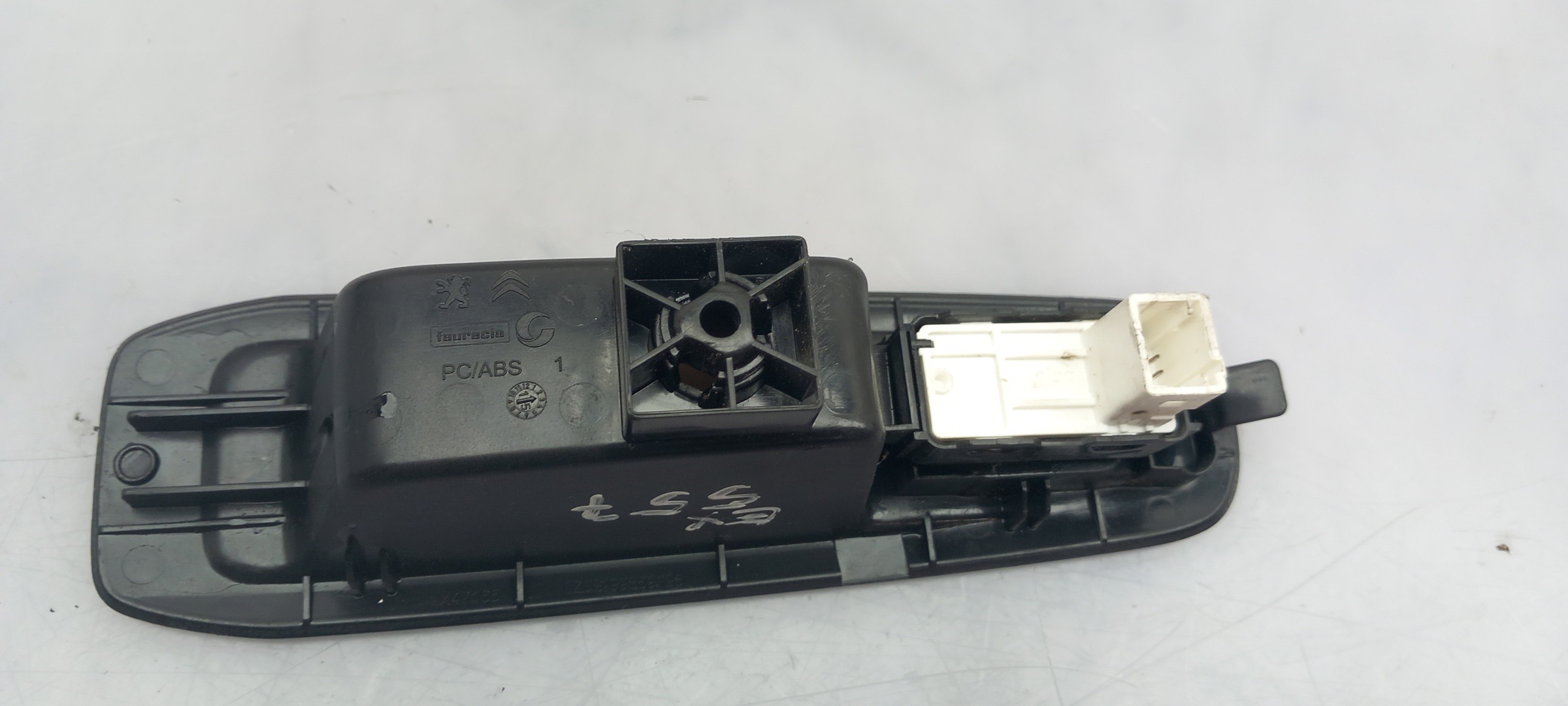 Mando / interruptor elevalunas delantero izquierdo PEUGEOT 308 SW II Imagem-1