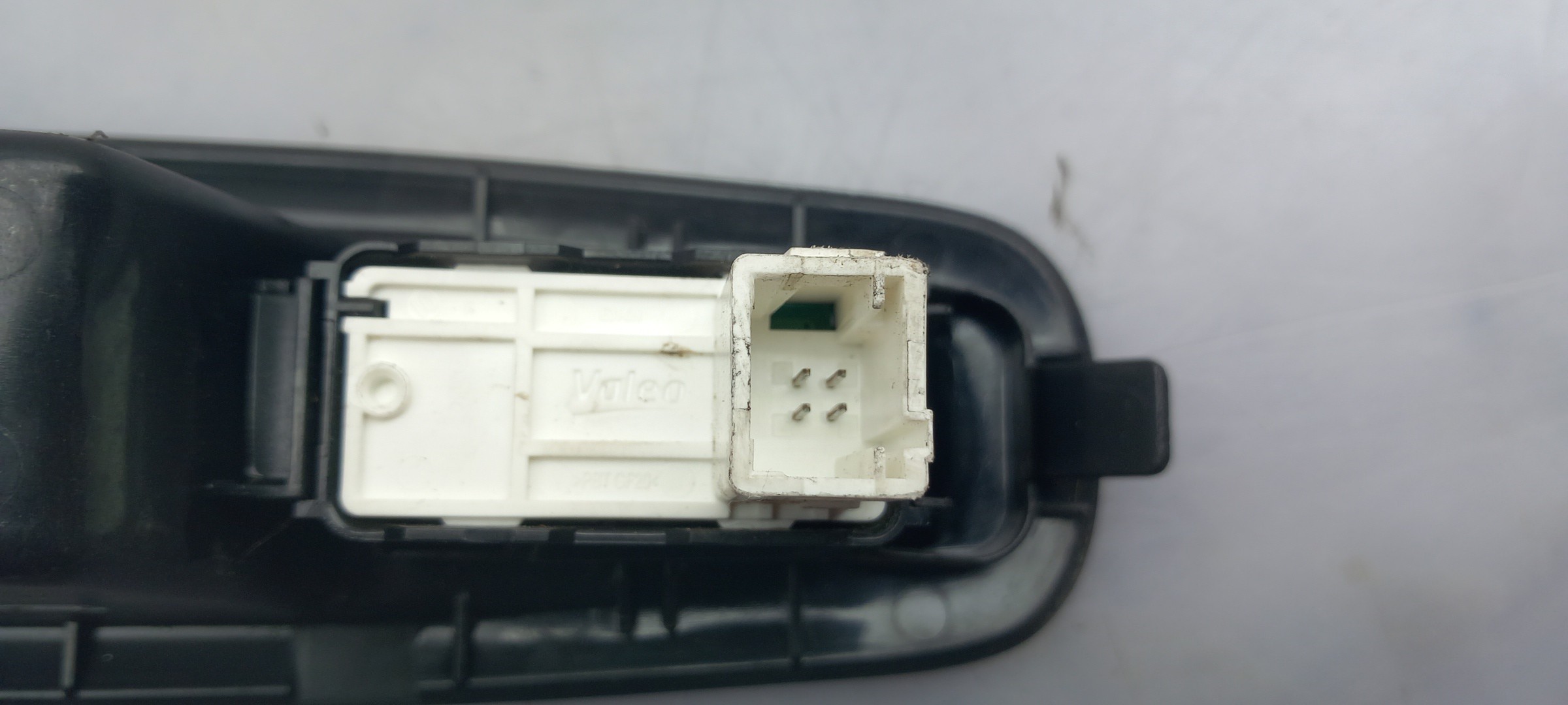 Mando / interruptor elevalunas delantero izquierdo PEUGEOT 308 SW II Imagem-2