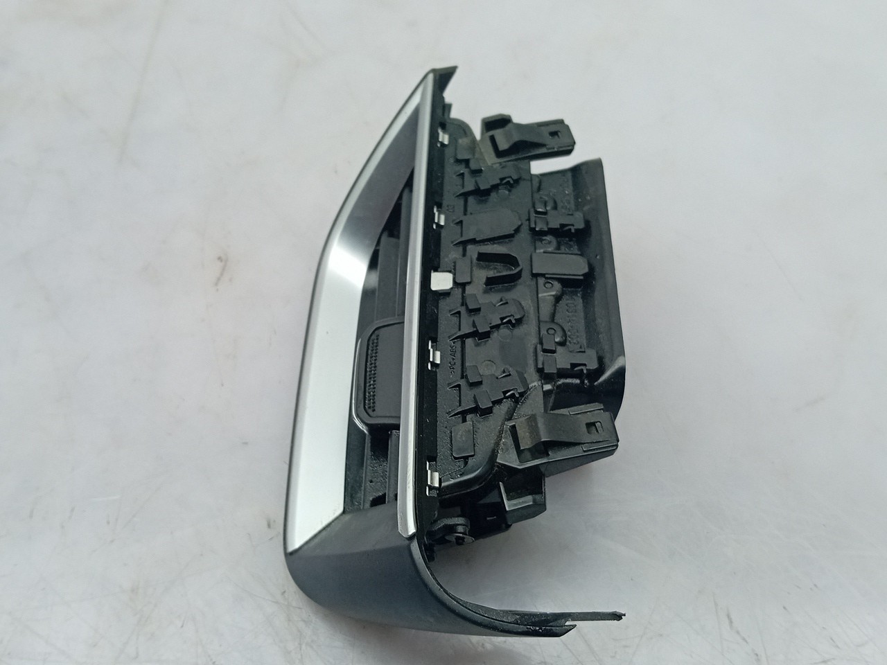 Difusor / salida de aire RENAULT Clio V (BF_) Imagem-1