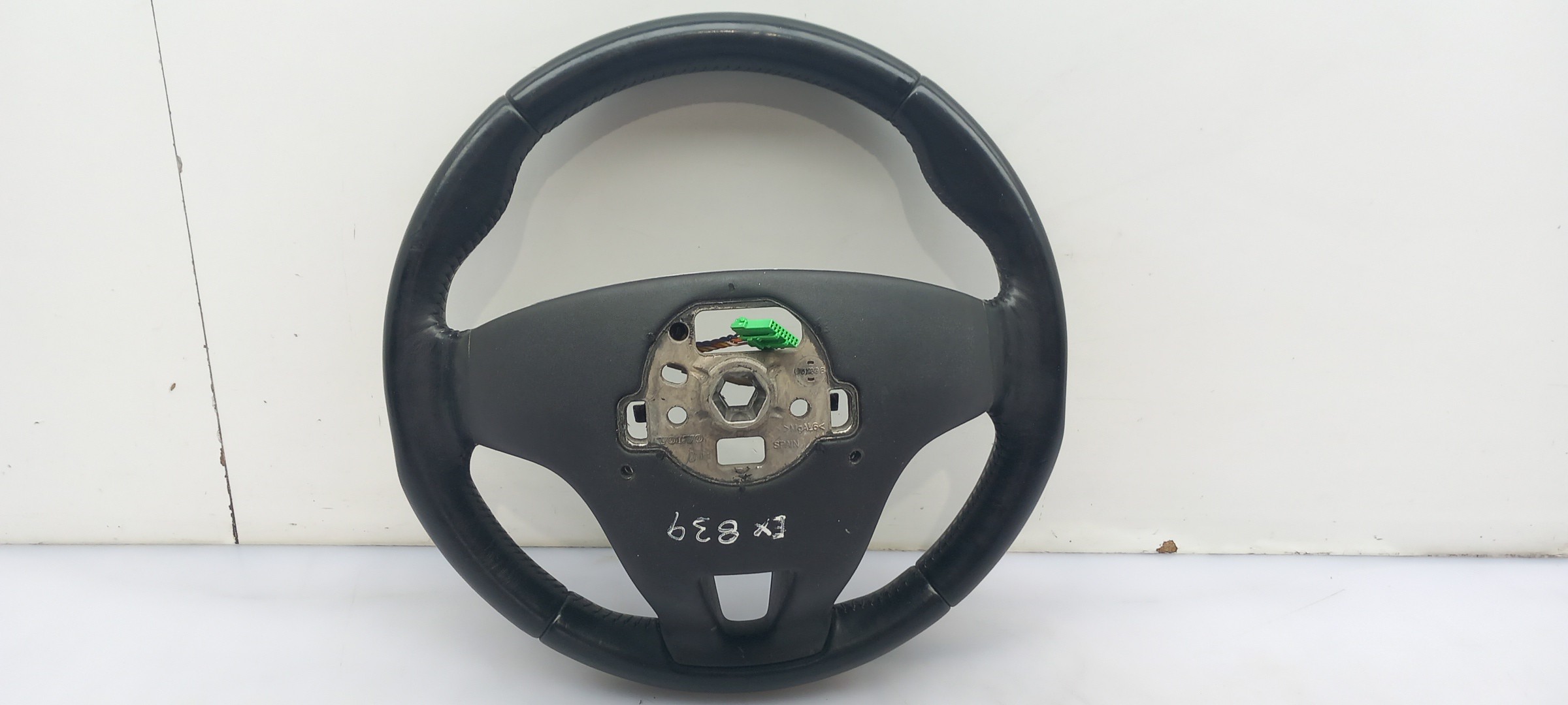 Volant de direction VOLVO V40 Hatchback Imagem-1