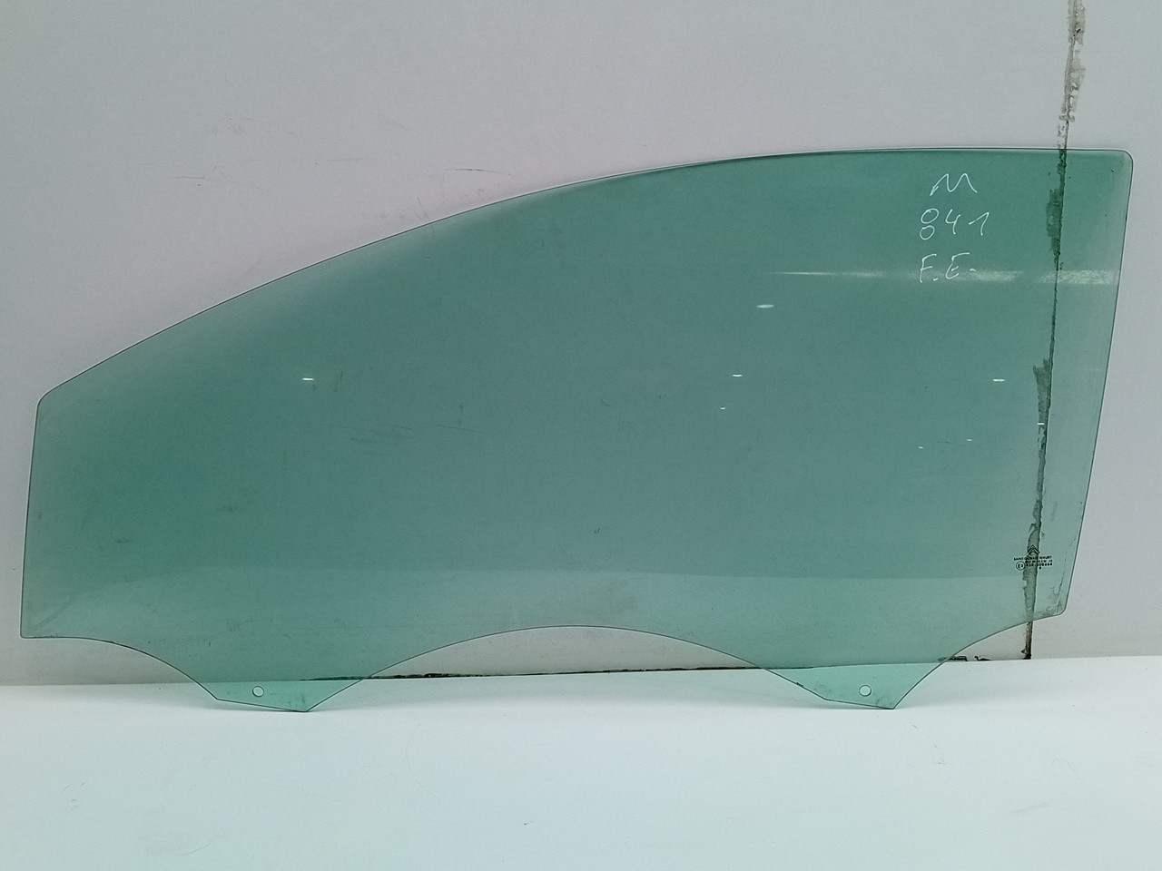 Vitre porte avant gauche