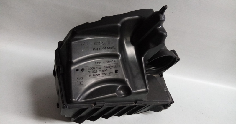 Boîtier filtre à air RENAULT Megane III (BZ0_) Imagem-1