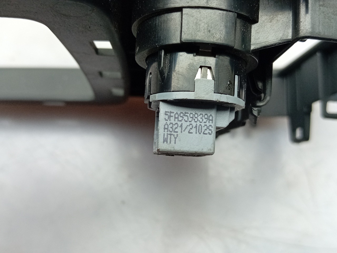 Start&Stop switch SEAT Leon Sportstourer (KL8) Imagem-4