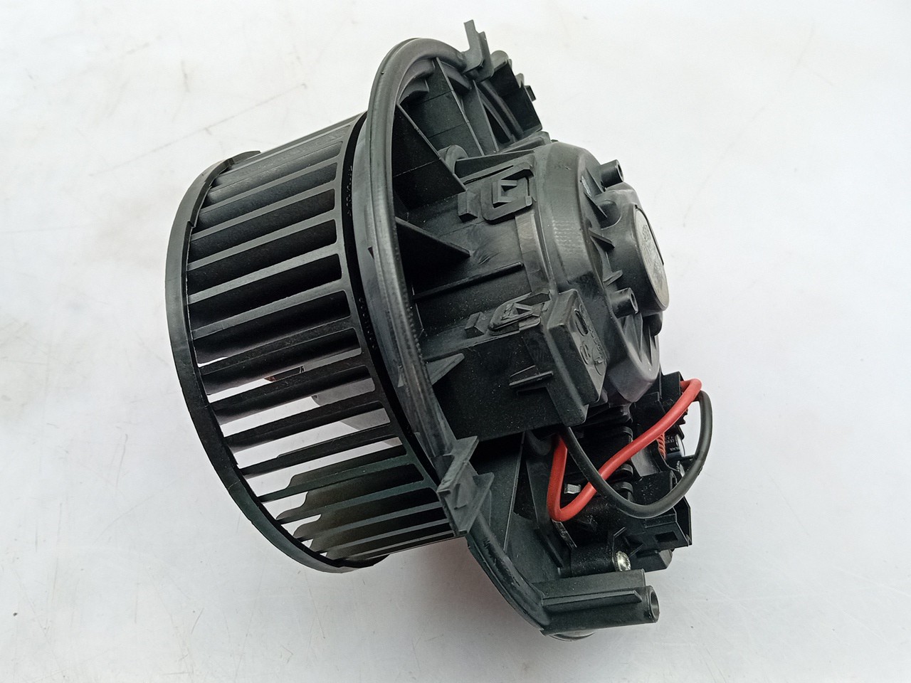 Moteur de chauffage AUDI A3 Sportback (8VA, 8VF) Imagem-1