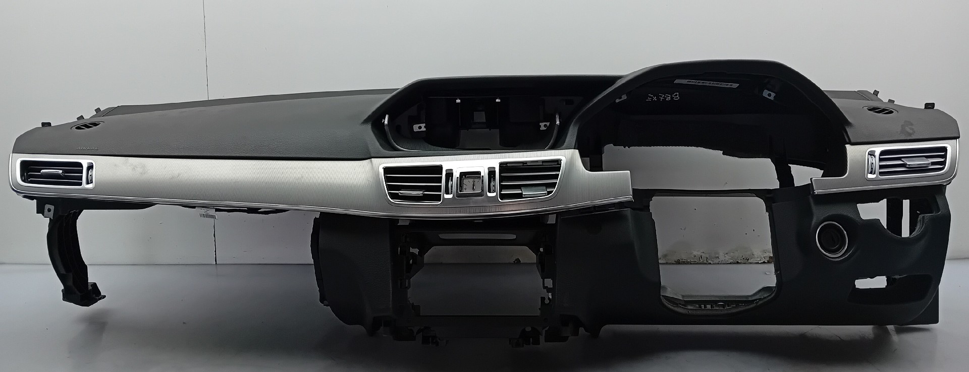 Dashboard MERCEDES-BENZ Classe E (W212) Imagem-2