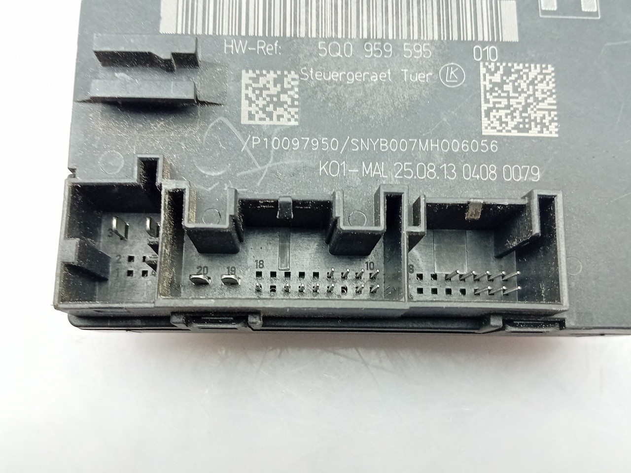 Module générique AUDI A3 Sportback (8VA, 8VF) Imagem-2