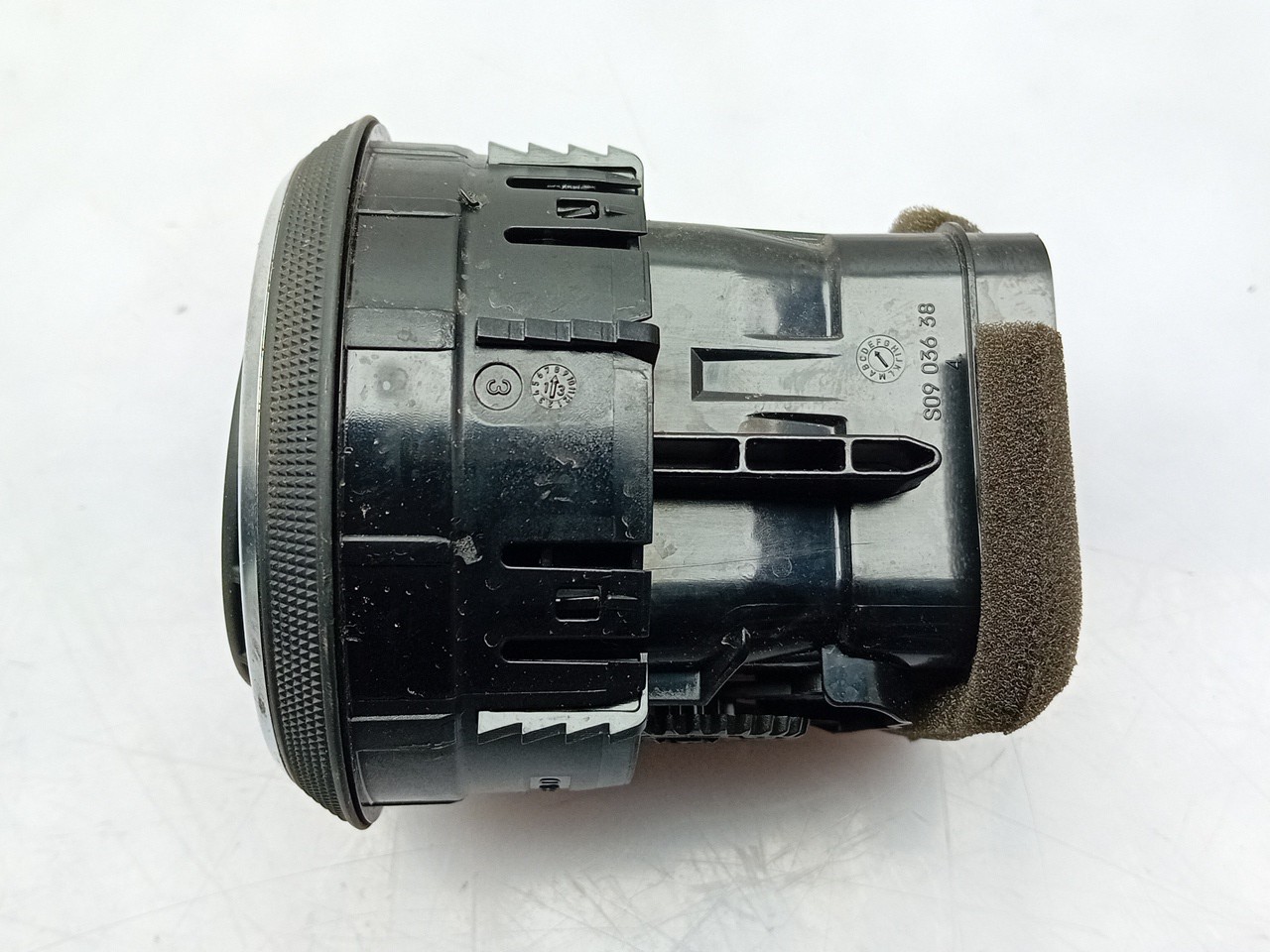 Diffuseur / sortie d’air AUDI A3 Sportback (8VA, 8VF) Imagem-1