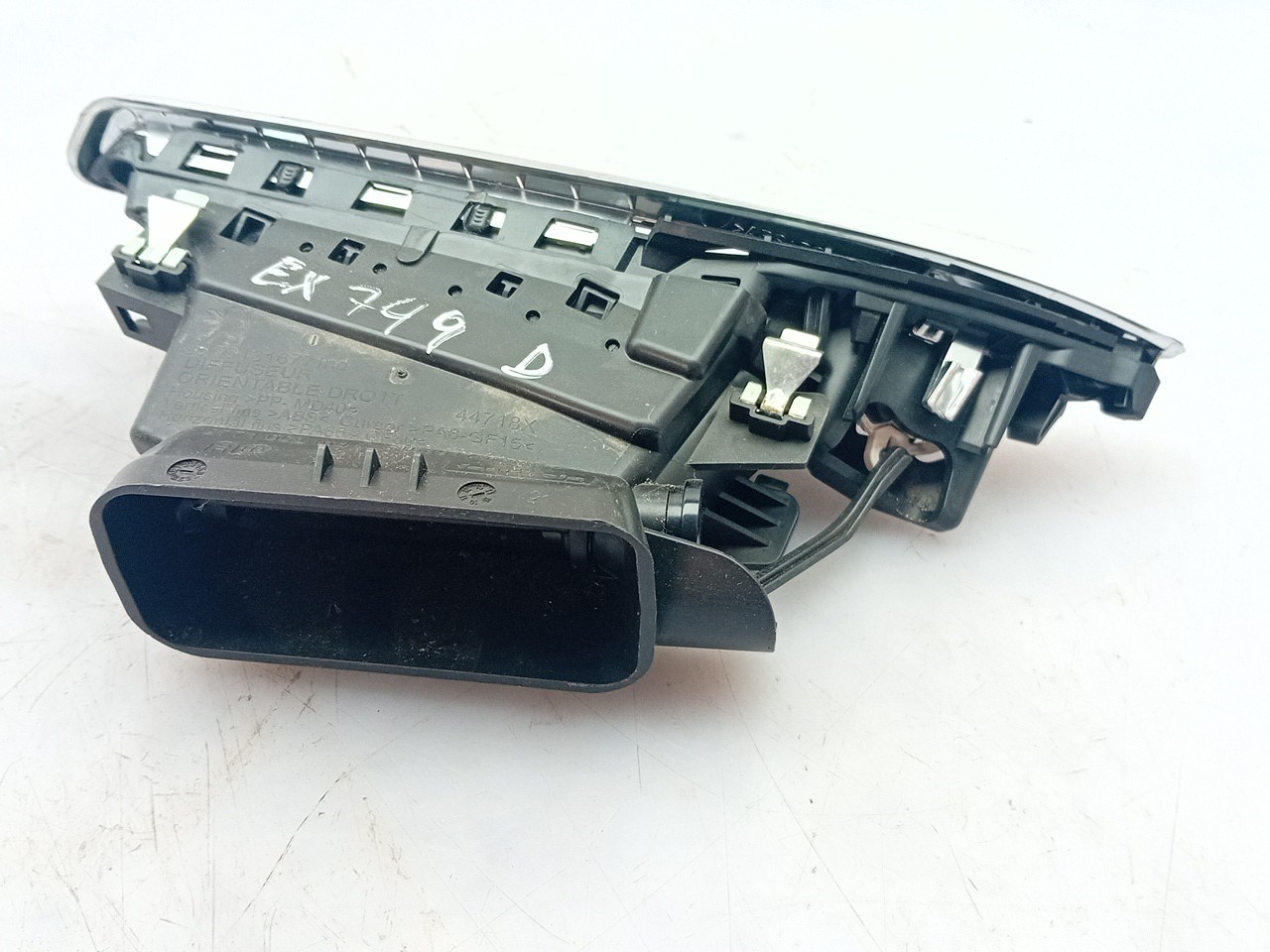 Diffuser / air vent PEUGEOT 2008 I (CU_) Imagem-2