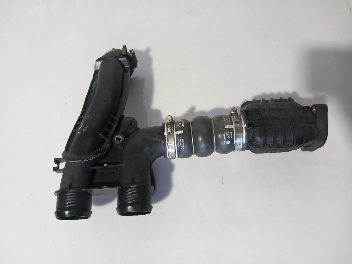 Intercooler pipe CITROËN C4 Cactus Imagem-1