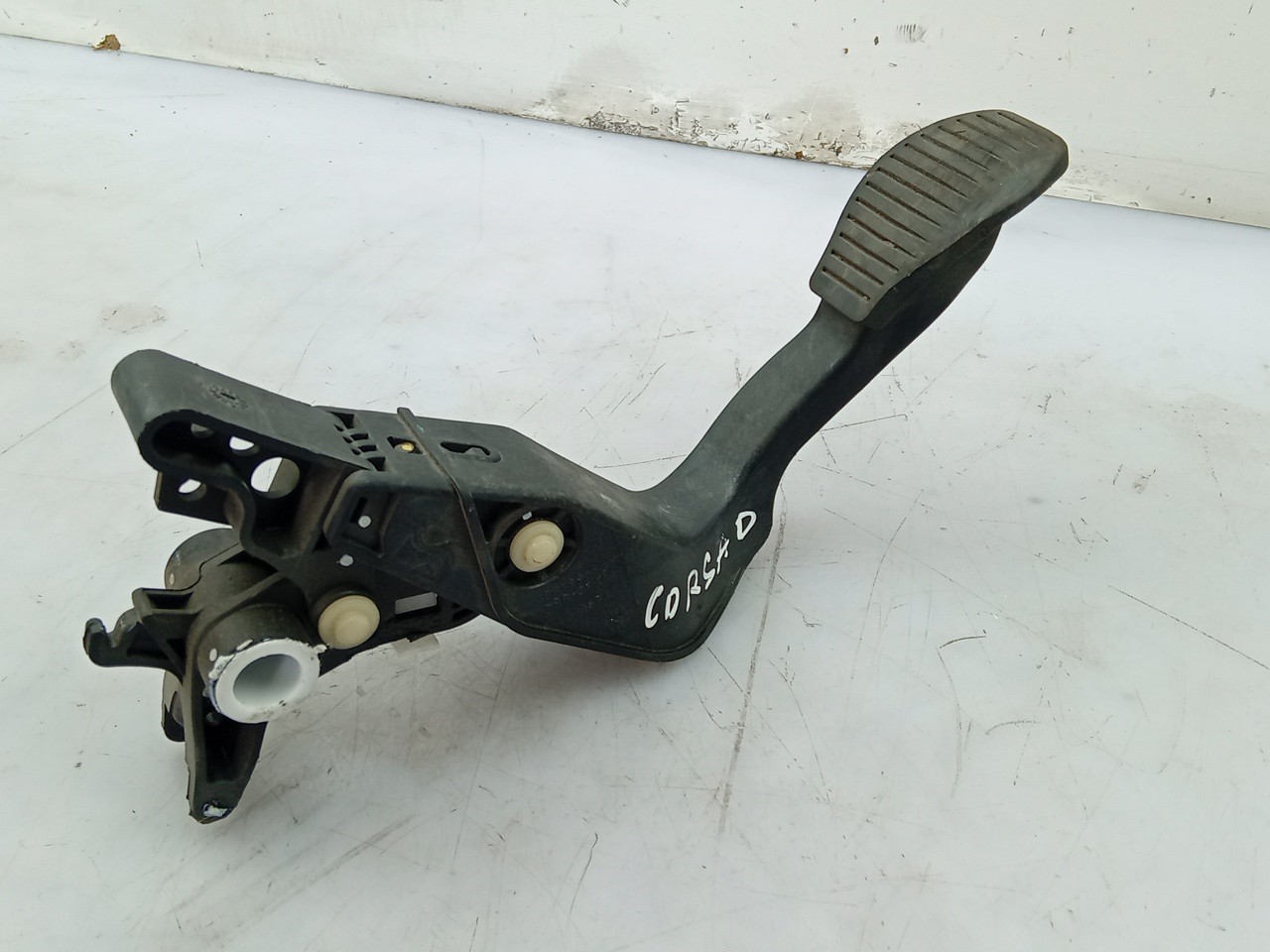 Pedal acelerador