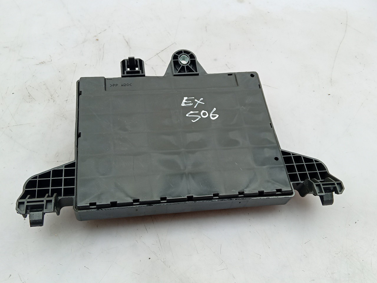Fuse box / SAM / BSI OPEL Zafira Tourer (P12) Imagem-0