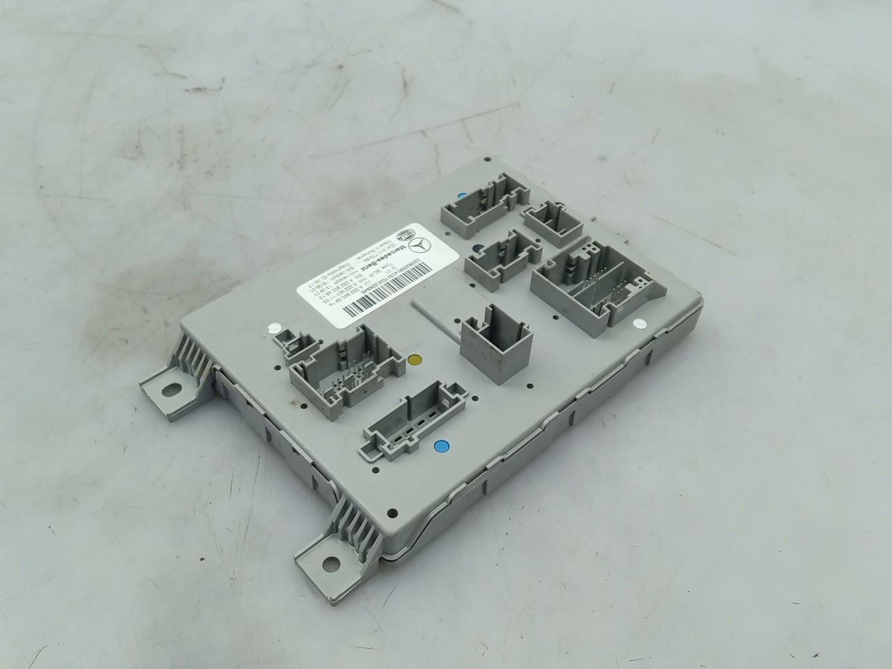 Module générique MERCEDES-BENZ Classe C (W205) Imagem-1