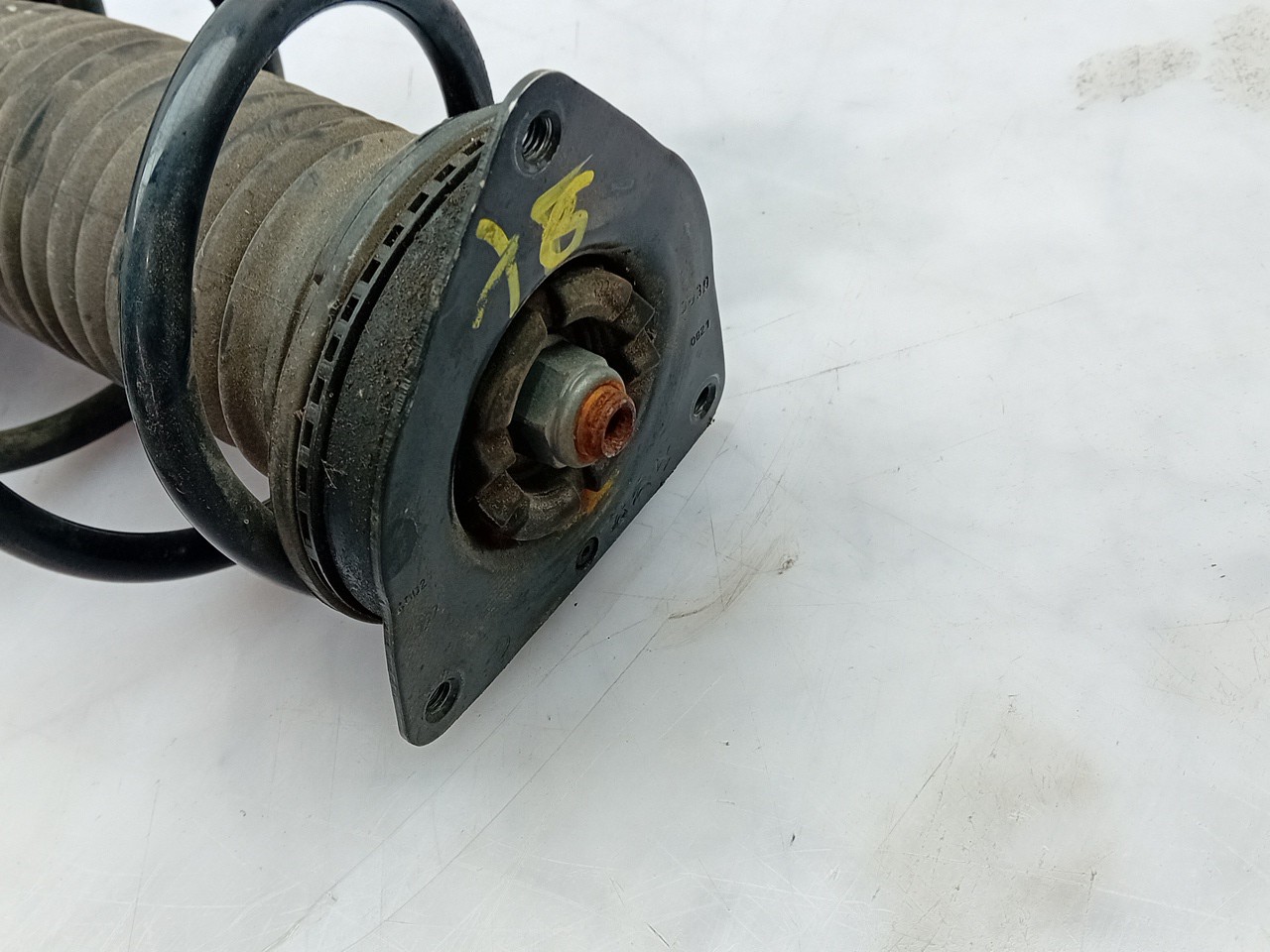 Right Front Shock Absorber PEUGEOT 208 II Imagem-2