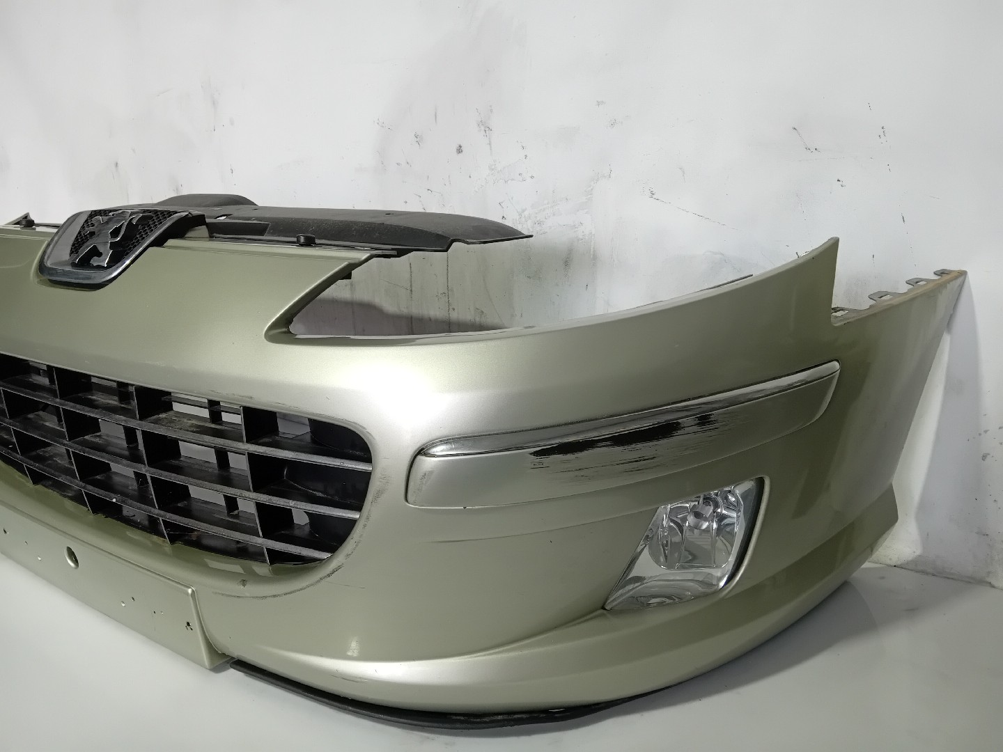 Front Bumper PEUGEOT 407 (6D_) Imagem-2