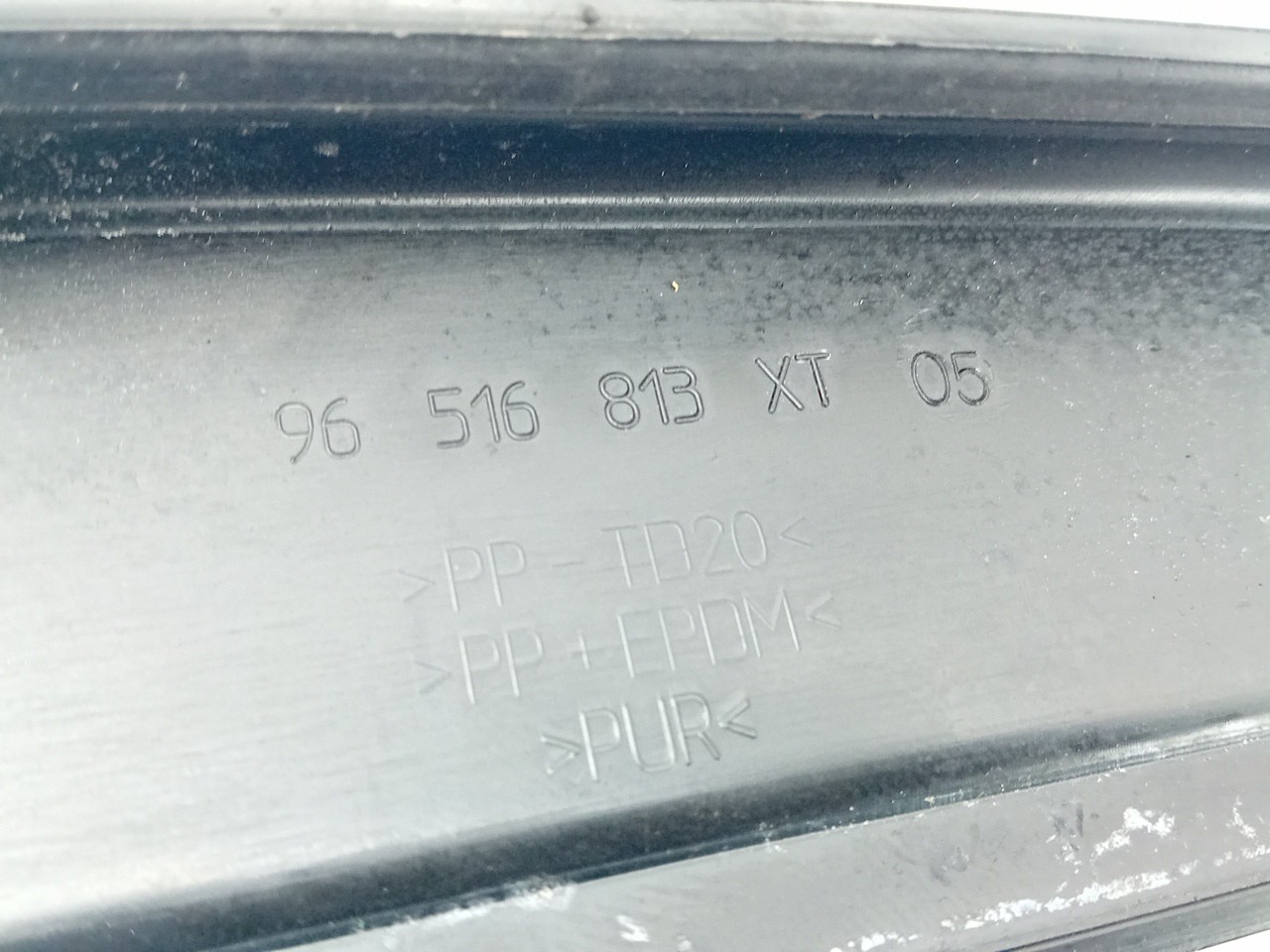 Dashboard cover PEUGEOT 407 (6D_) Imagem-4