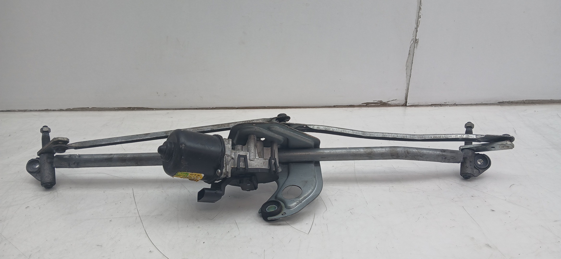 Front Wiper Motor