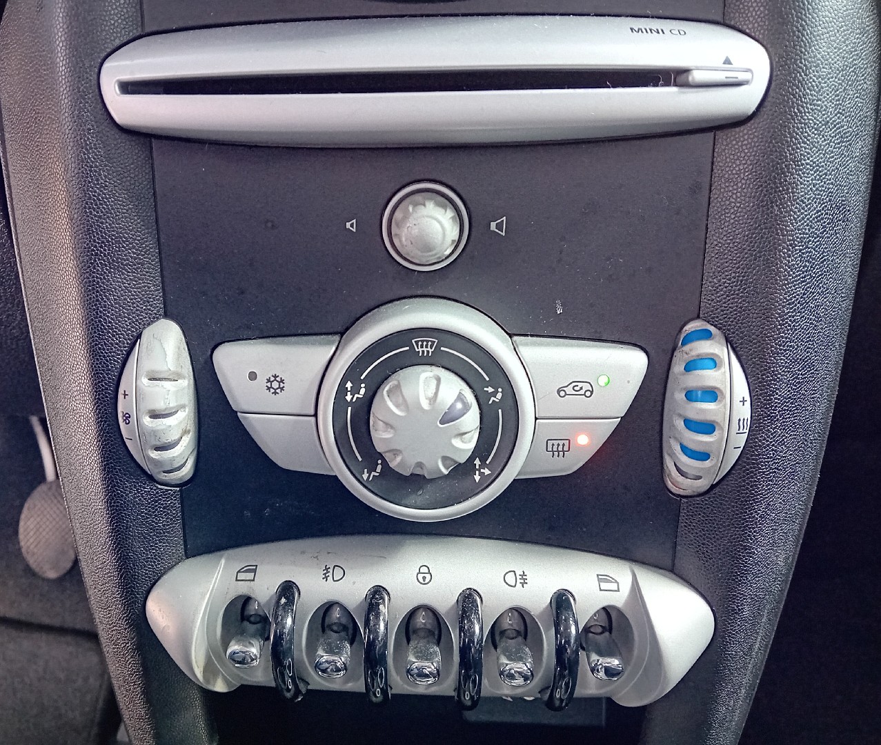 AC switch