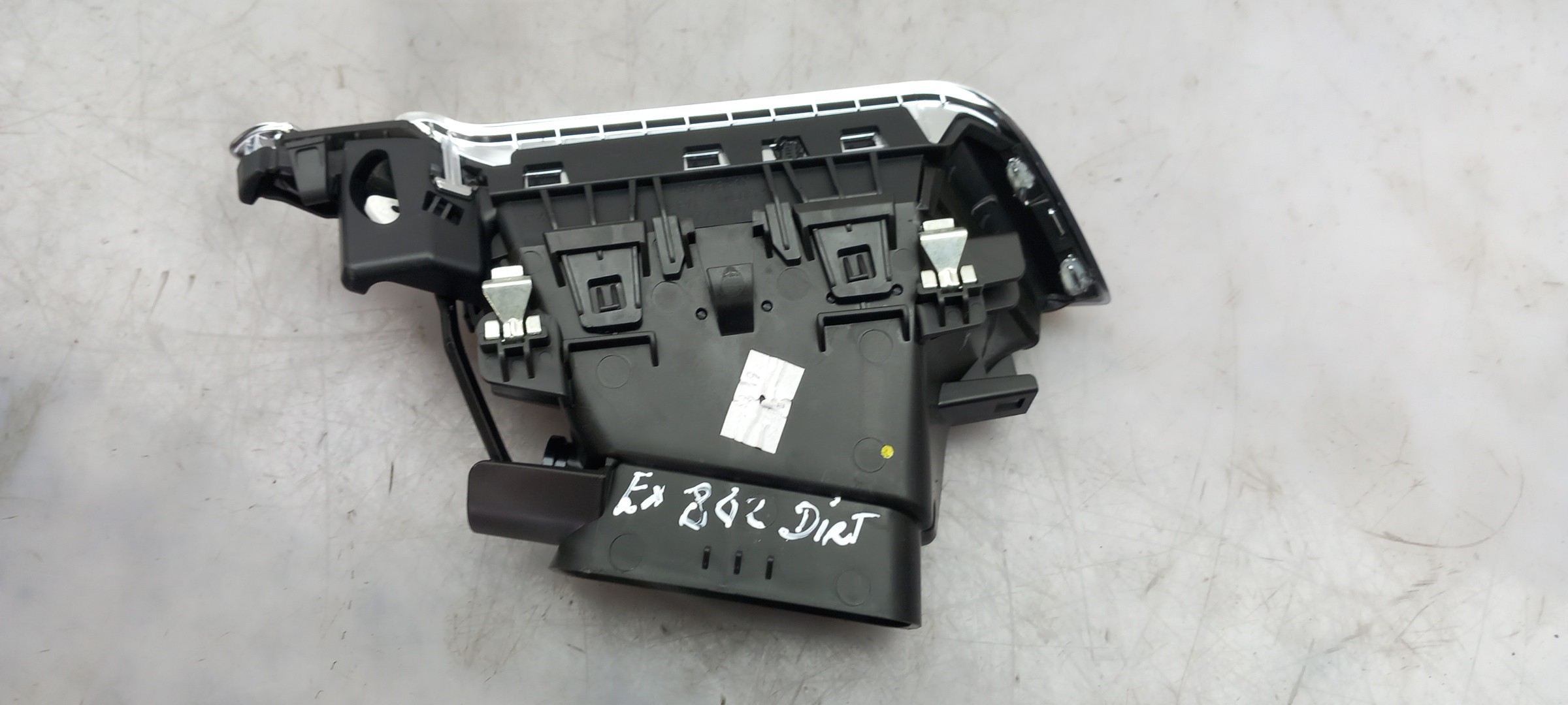 Diffuser / air vent PEUGEOT 2008 I (CU_) Imagem-1