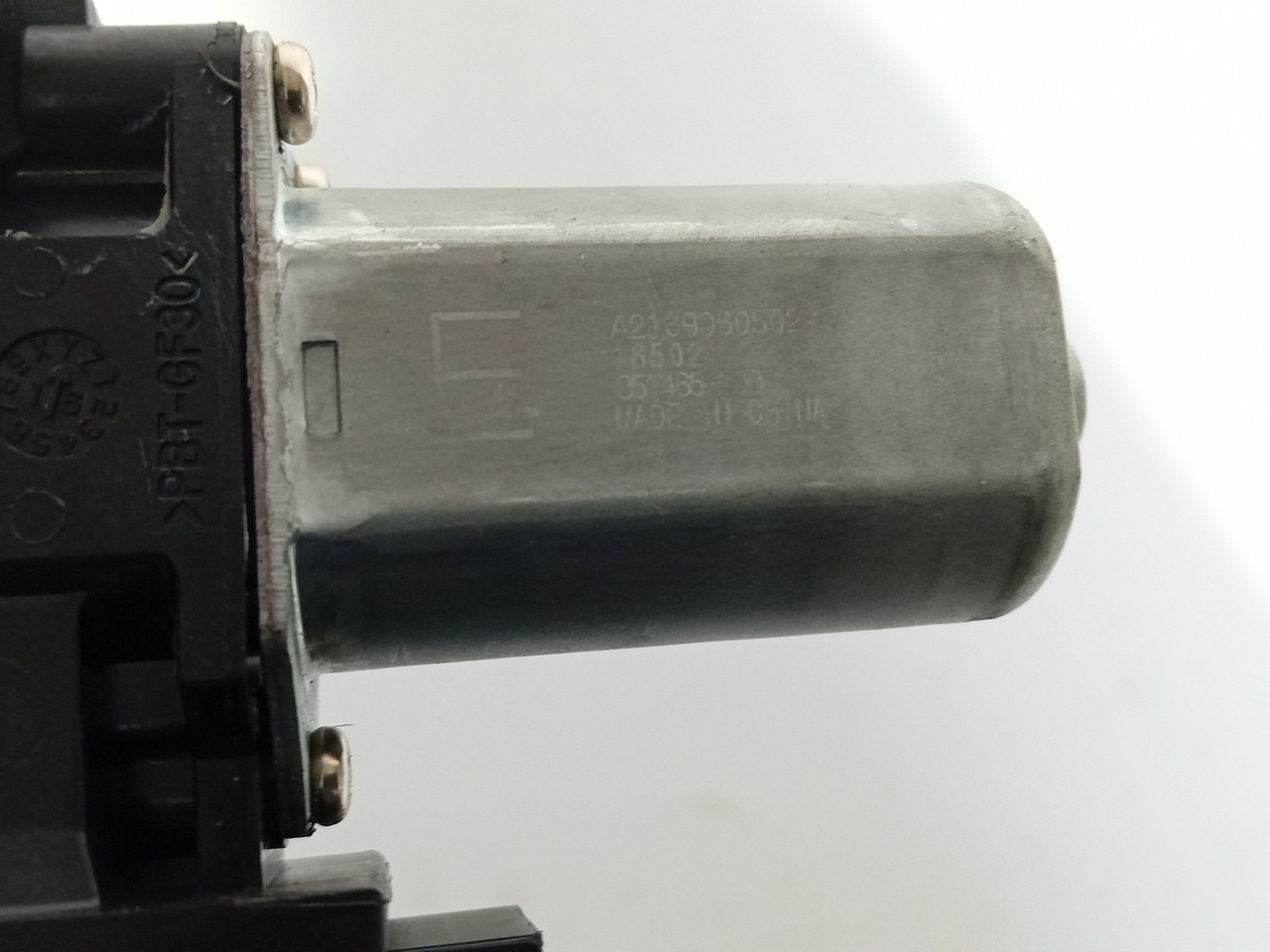 Motor Elevalunas Trasero Derecho MERCEDES-BENZ Classe C (W205) Imagem-3