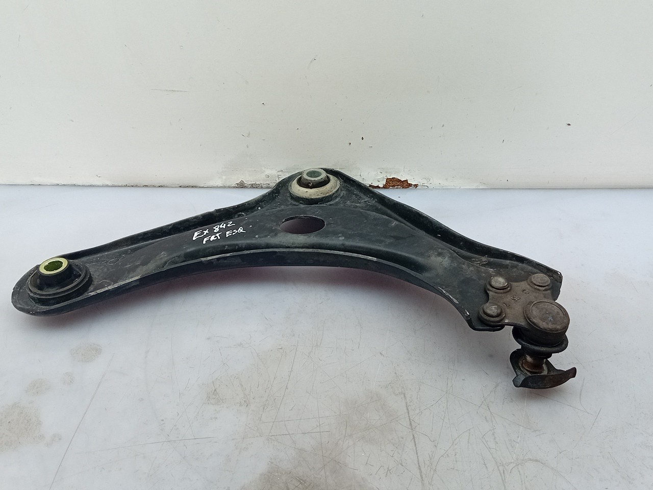 Brazo suspensión delantero izquierdo PEUGEOT 2008 I (CU_) Imagem-1