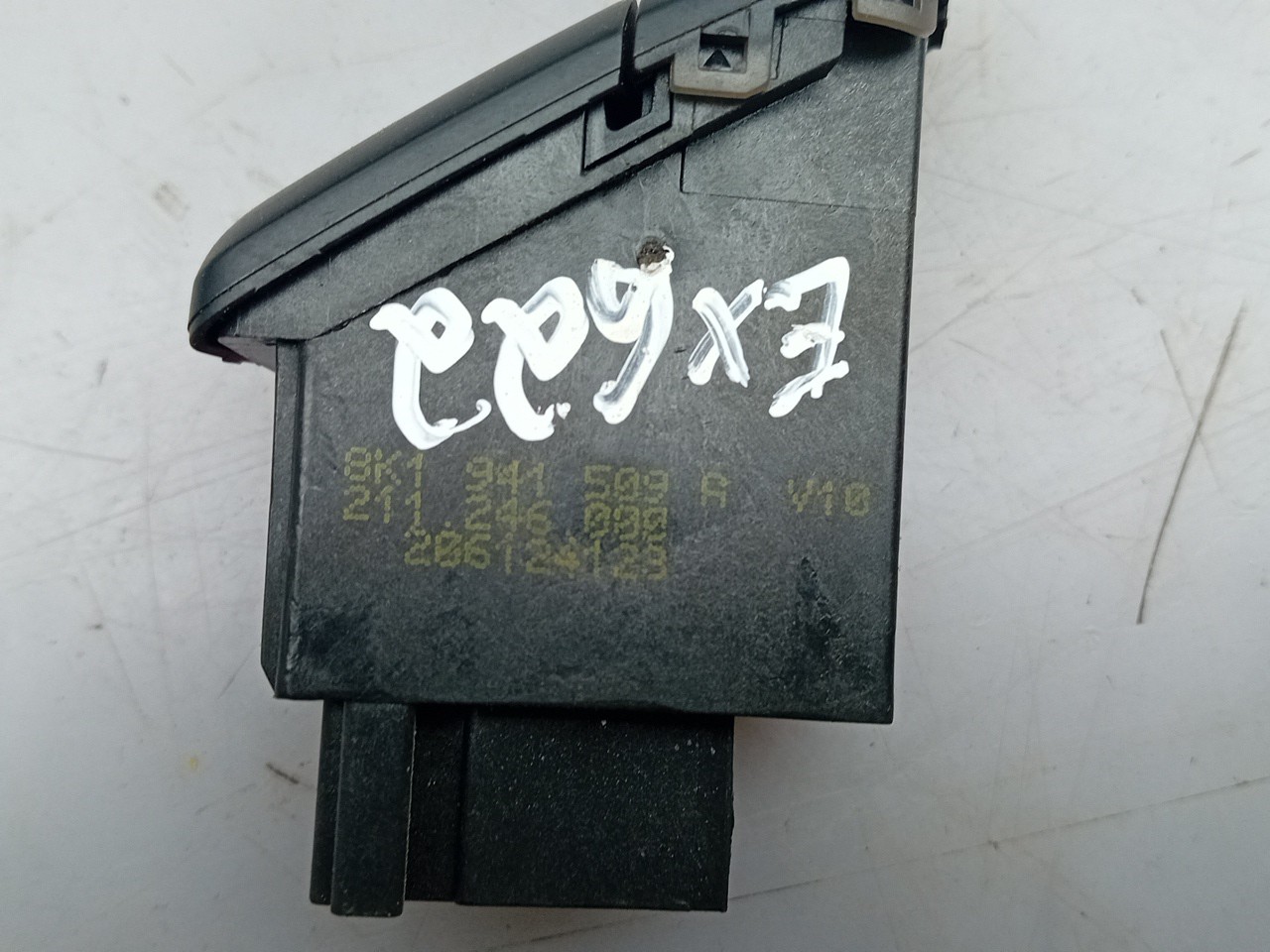 Botão / interruptor 4 piscas AUDI A4 Avant (8K5, B8) Imagem-3