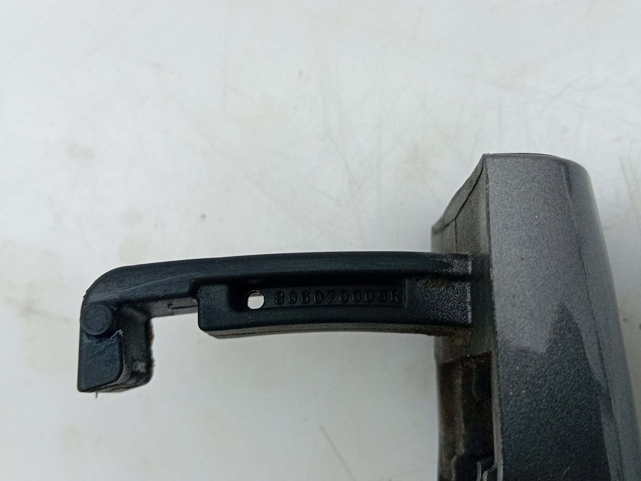 Puxador porta trás esquerdo RENAULT Captur (J5_) Imagem-3