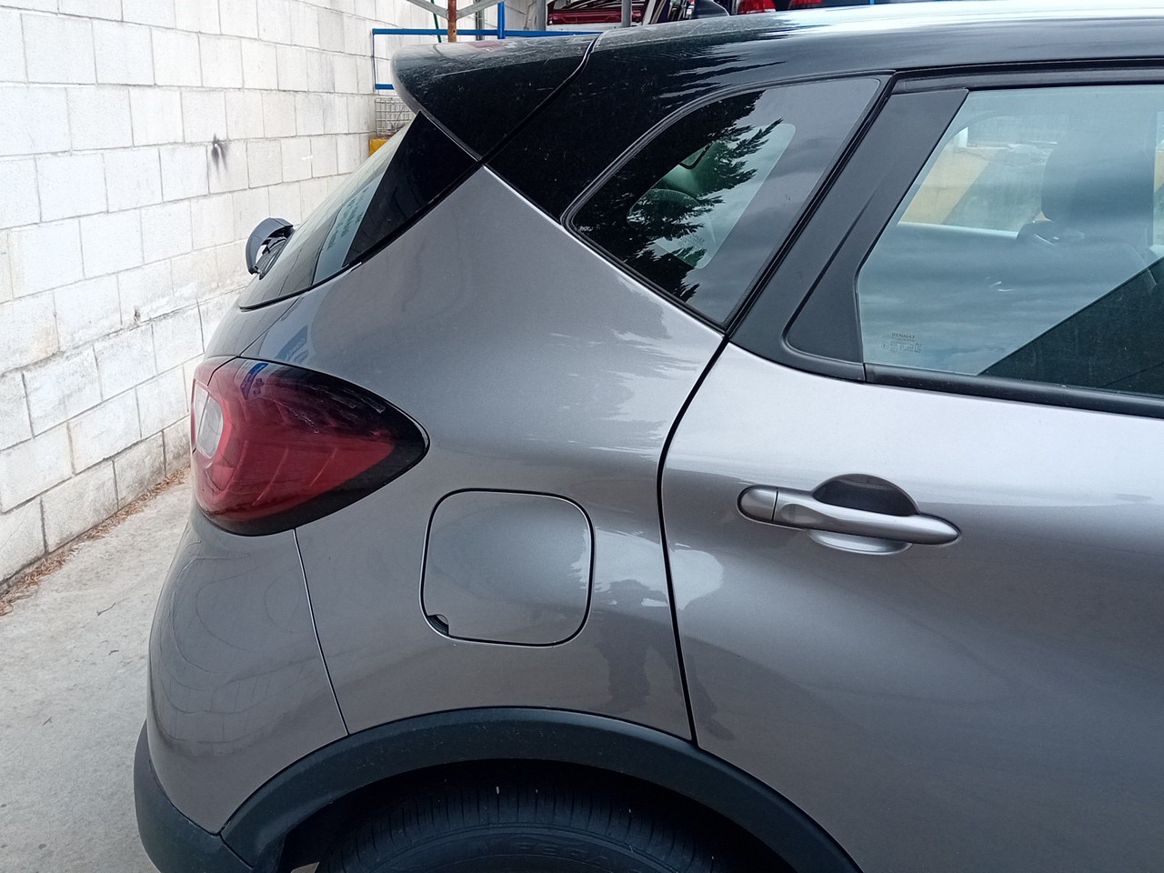Panneau arrière Droite