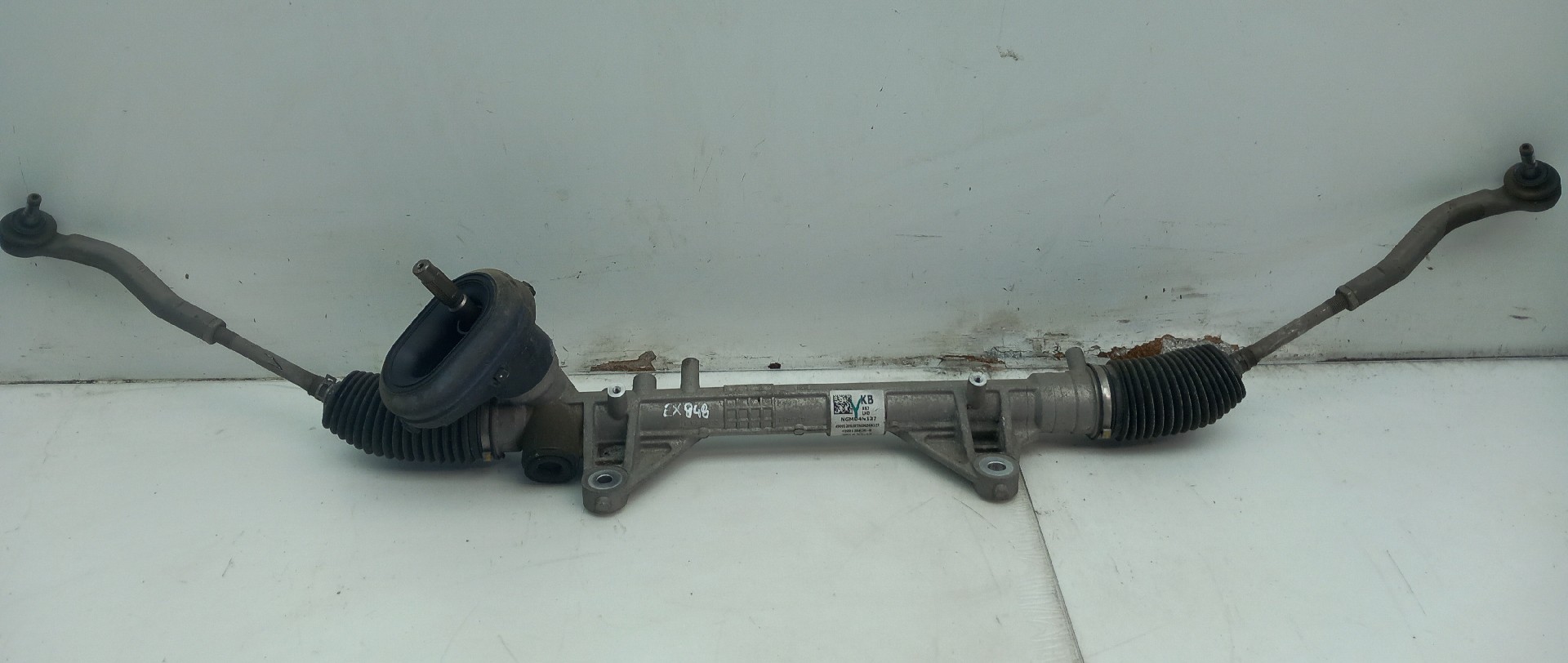 Steering box