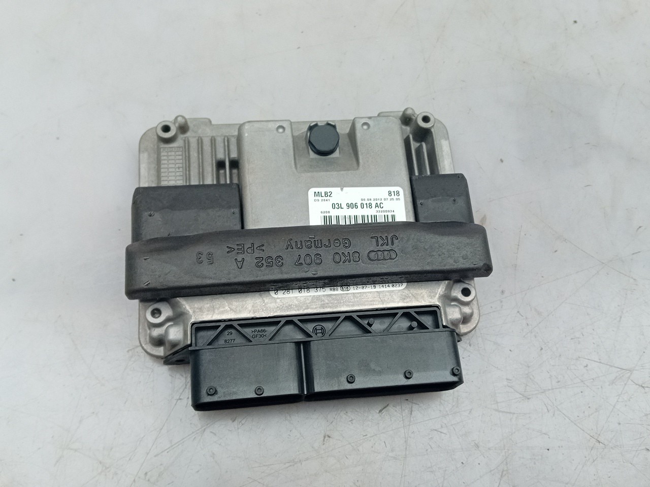 Centralita motor / ECU AUDI A4 Avant (8K5, B8) Imagem-1