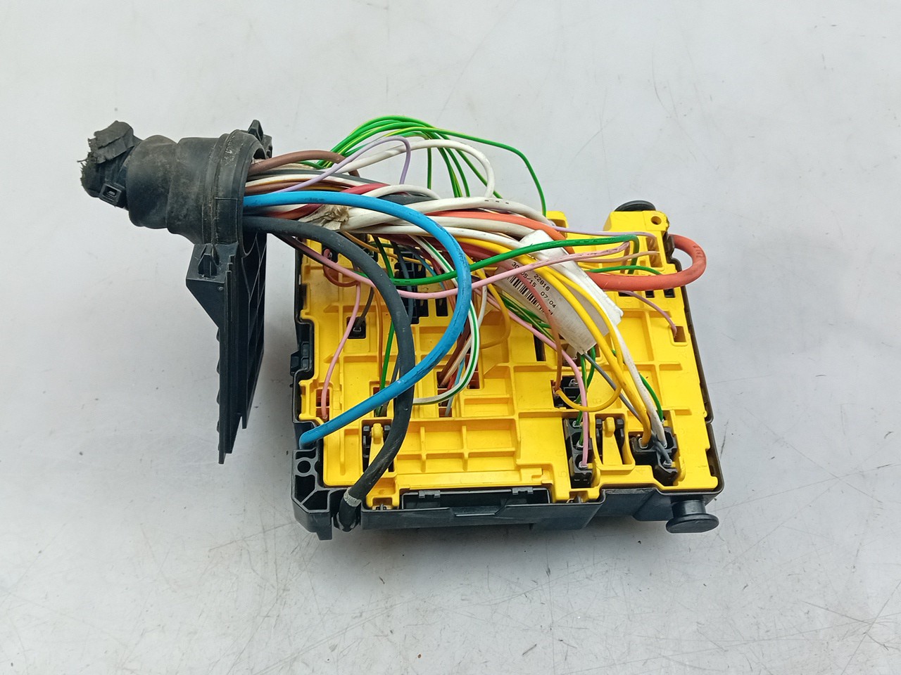 Fuse box / SAM / BSI PEUGEOT 308 SW II Imagem-1
