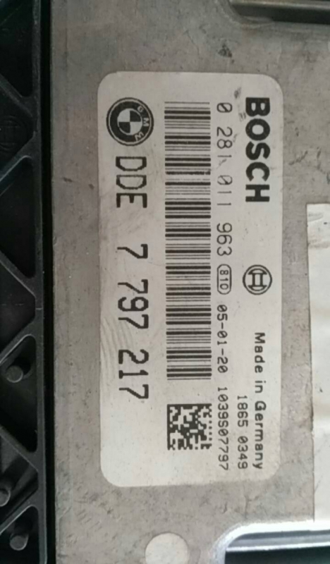 Centralina motor / ECU BMW 1 (E87) Imagem-3