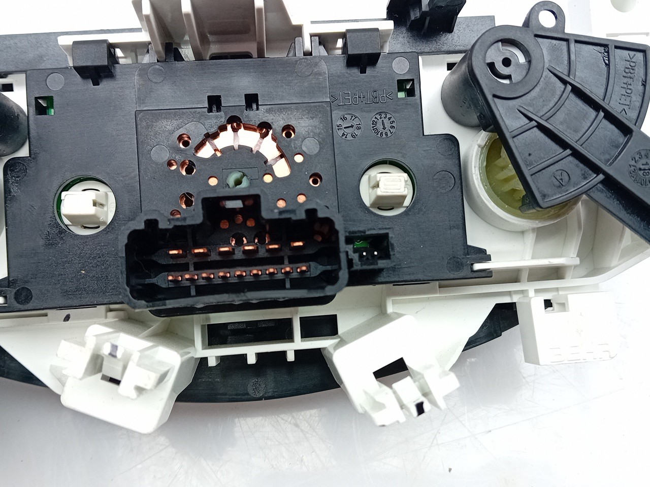 Bouton / interrupteur climatisation RENAULT Twingo III (BCM_) Imagem-3