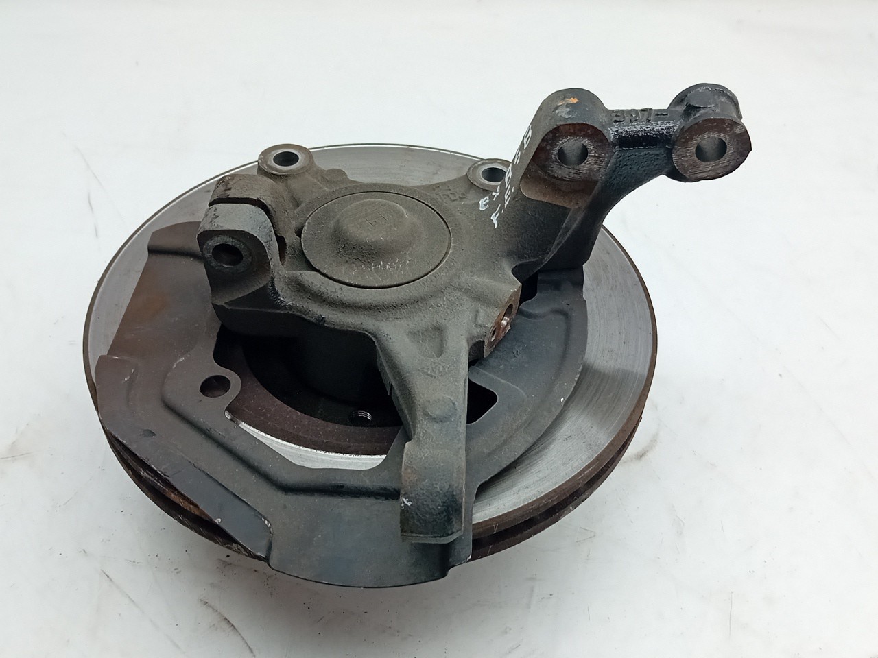 Left front steering knuckle RENAULT Twingo III (BCM_) Imagem-1