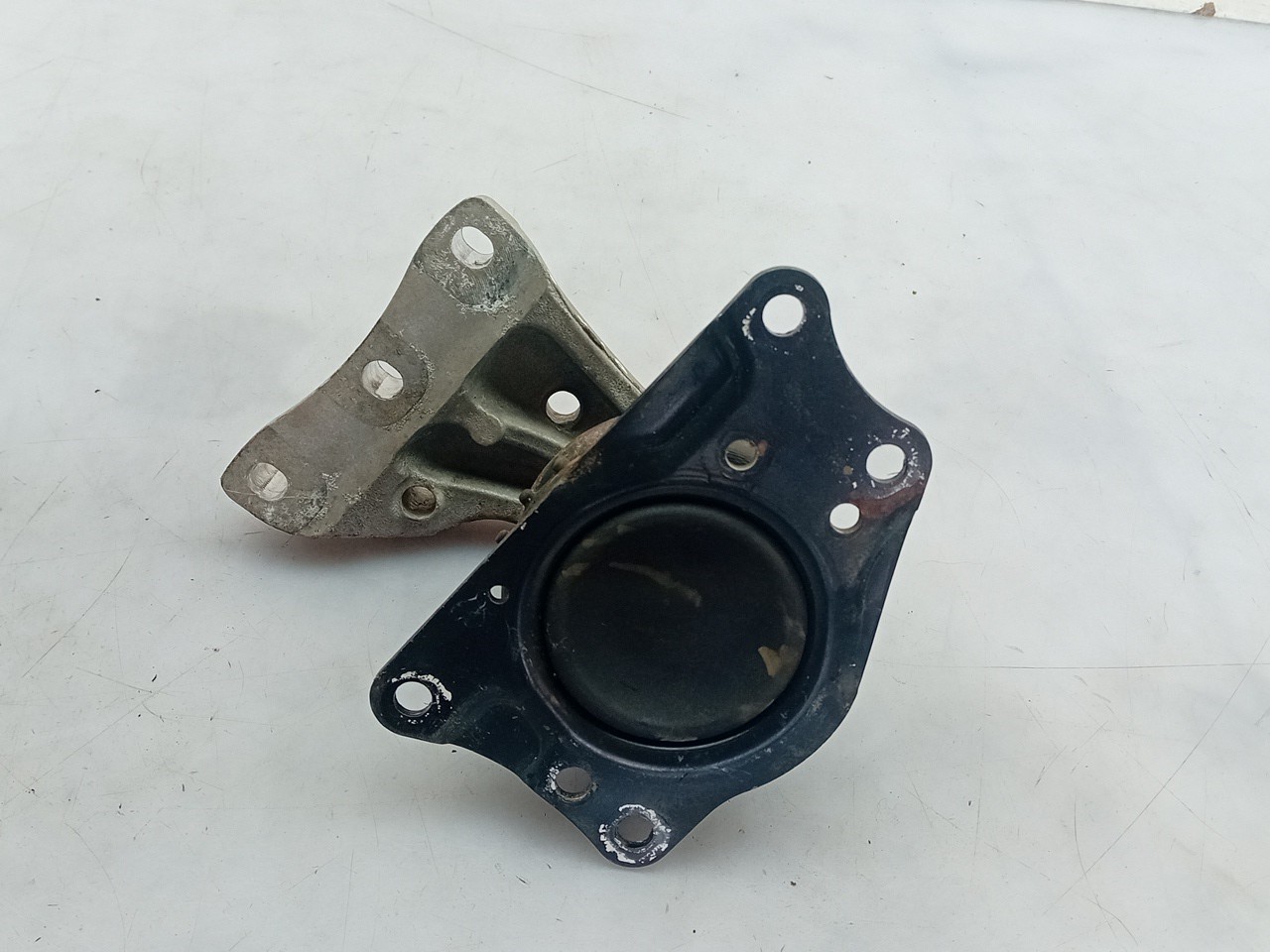 Engine Mount