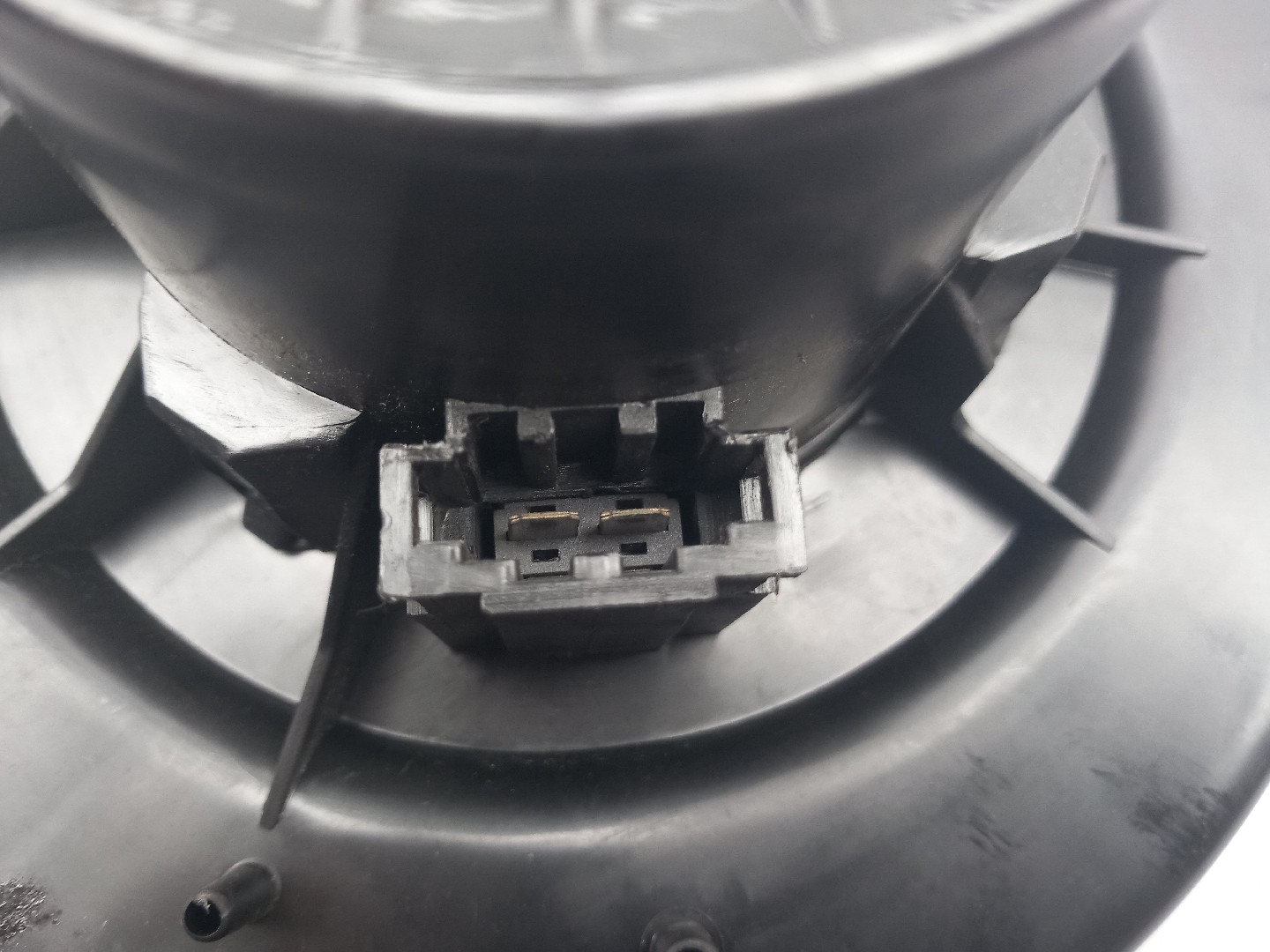Moteur de chauffage VOLKSWAGEN Polo (6R, 6C) Imagem-2