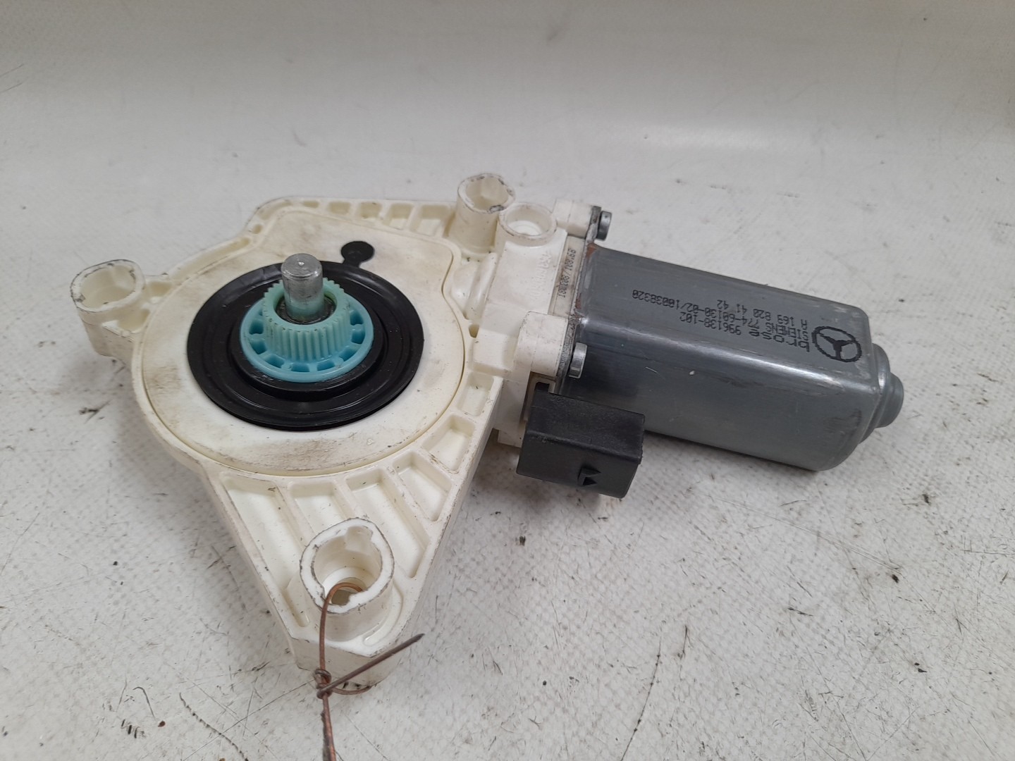 Motor Elevalunas Delantero Izquierdo MERCEDES-BENZ Classe A (W169) Imagem-0