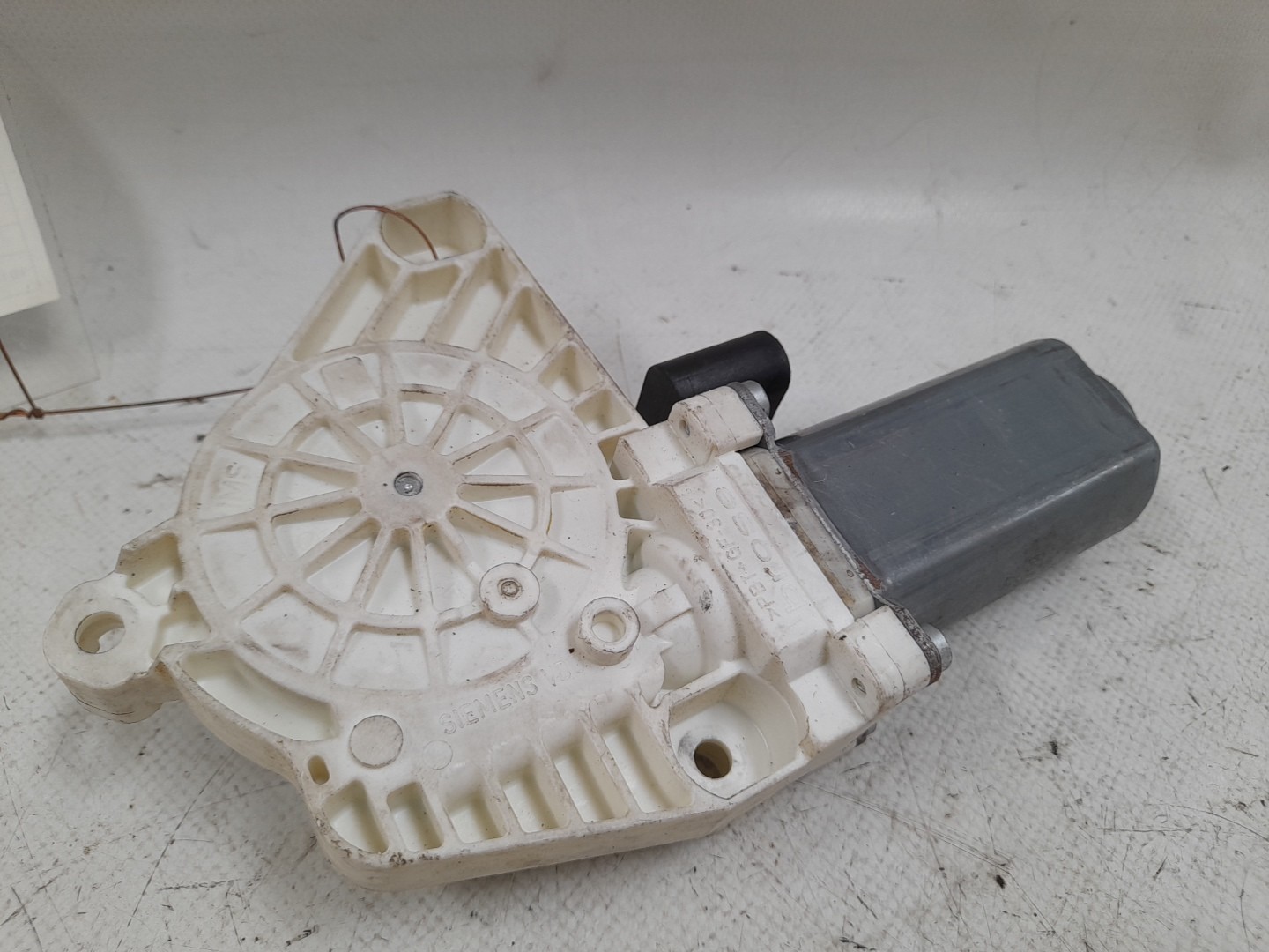 Motor Elevalunas Delantero Izquierdo MERCEDES-BENZ Classe A (W169) Imagem-1
