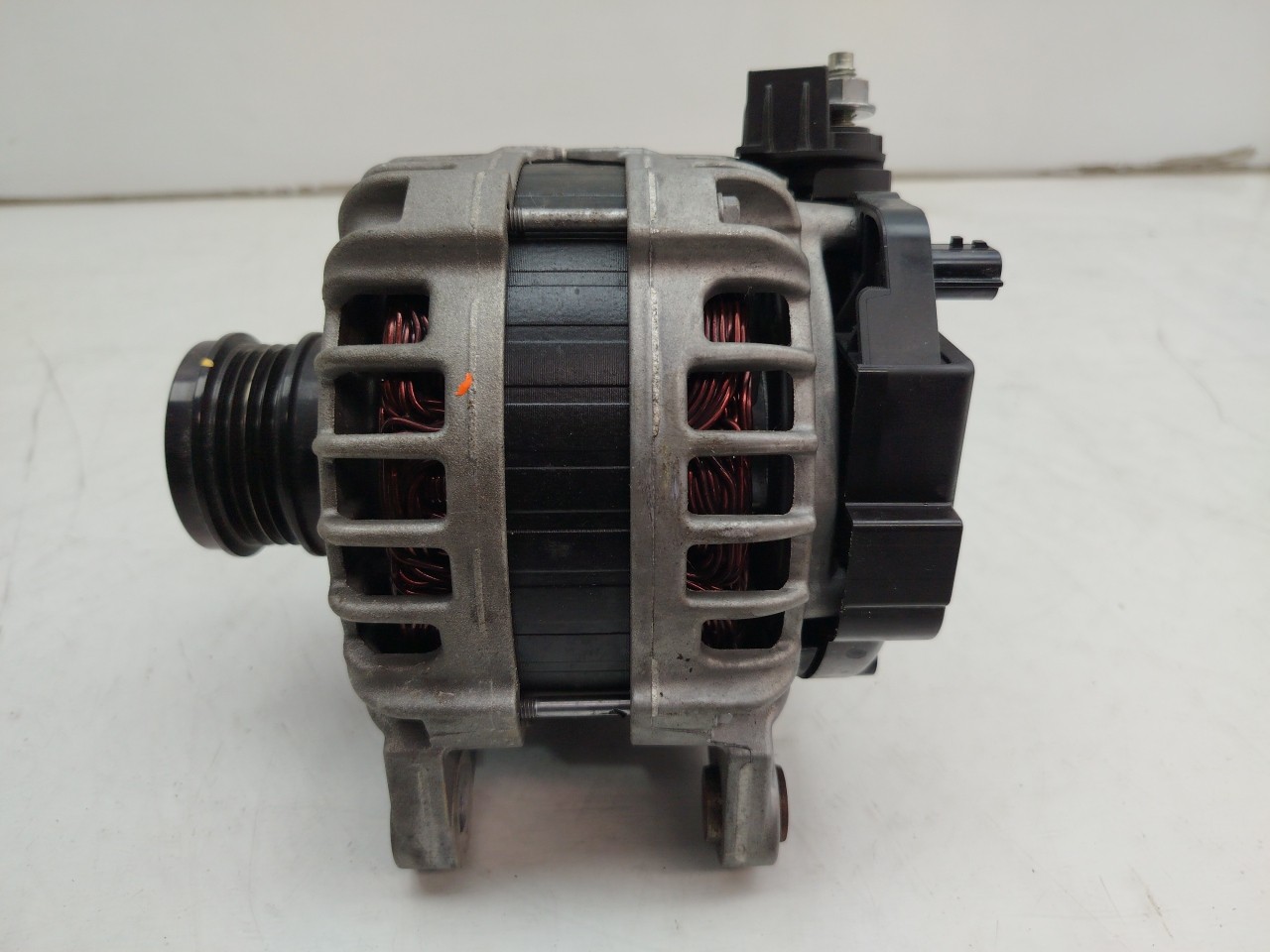Alternador DACIA Sandero III Imagem-1