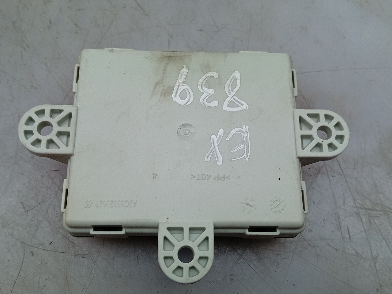 Module de confort VOLVO V40 Hatchback Imagem-1