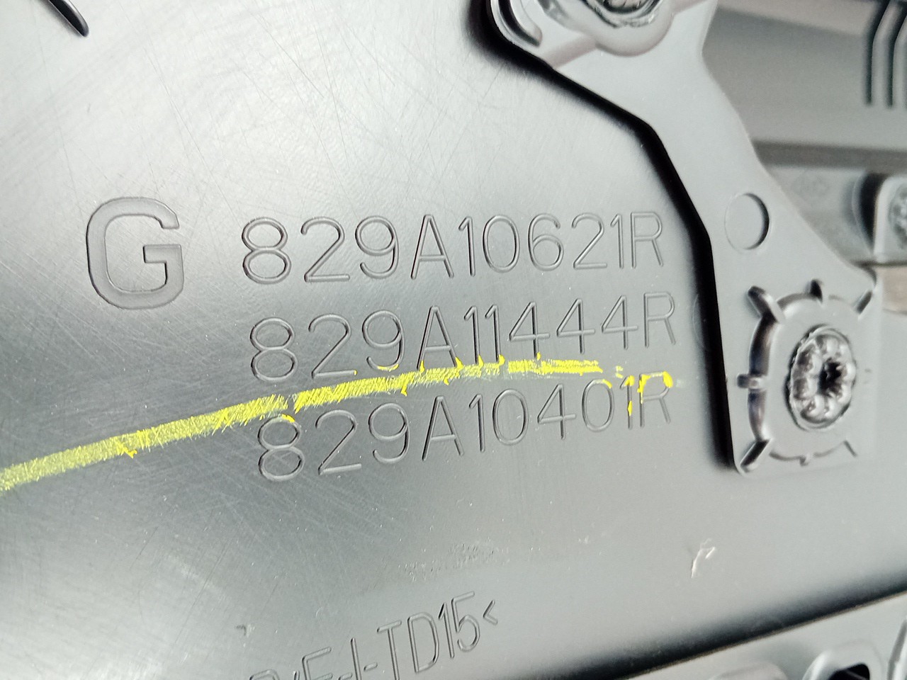 Forra porta / quartela trás esquerda DACIA Sandero III Imagem-3